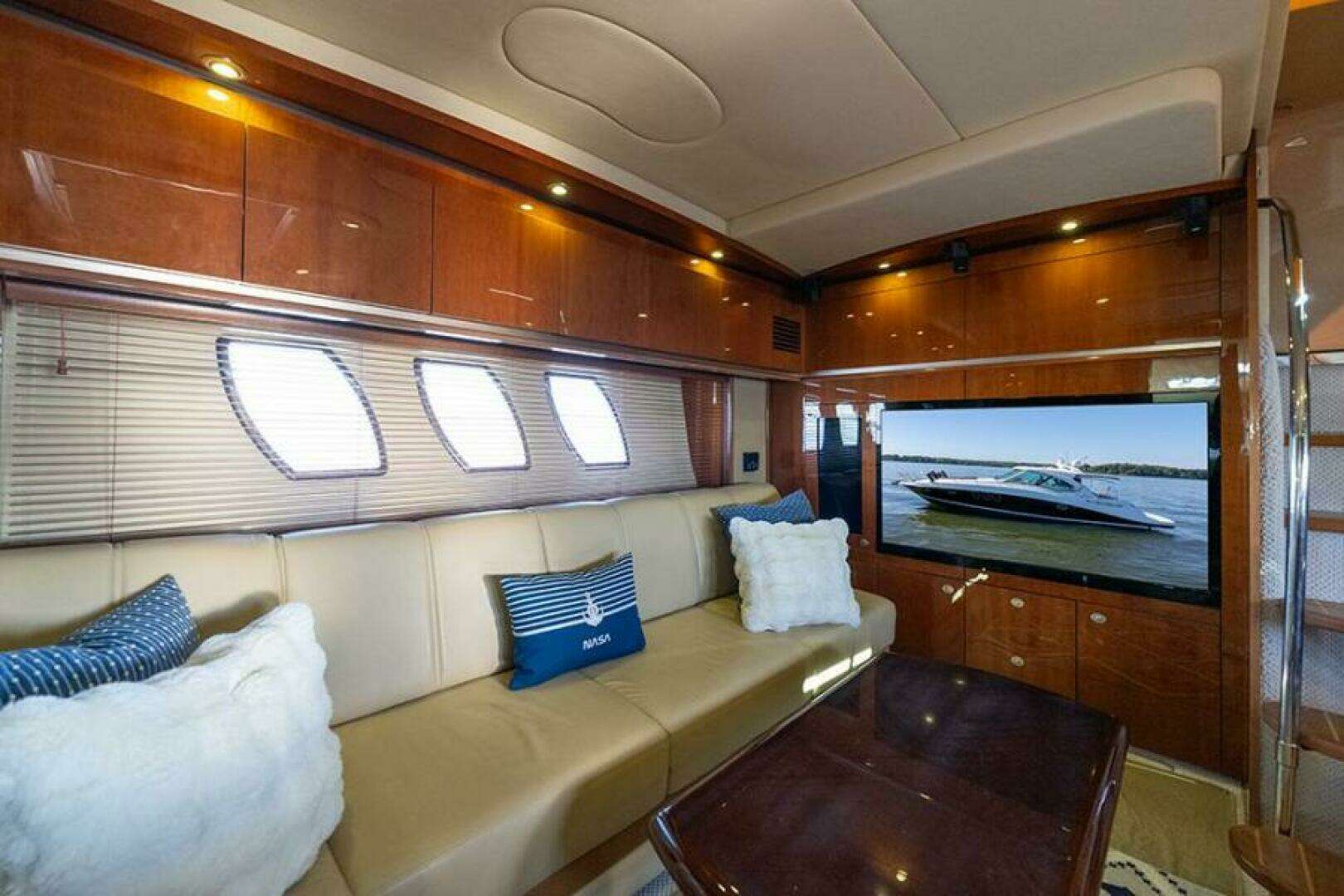 2007 Sea Ray 48 Sundancer - Image 25