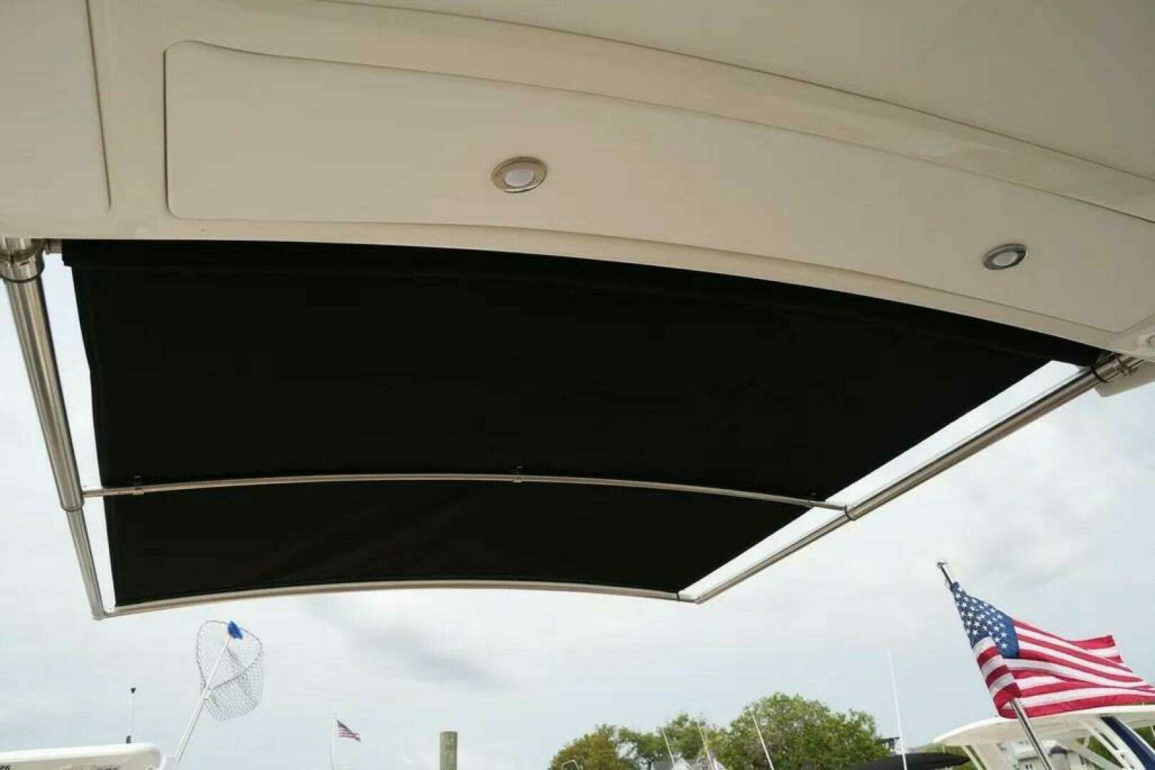 2023 Sea Ray SLX 310 Outboard - Image 20