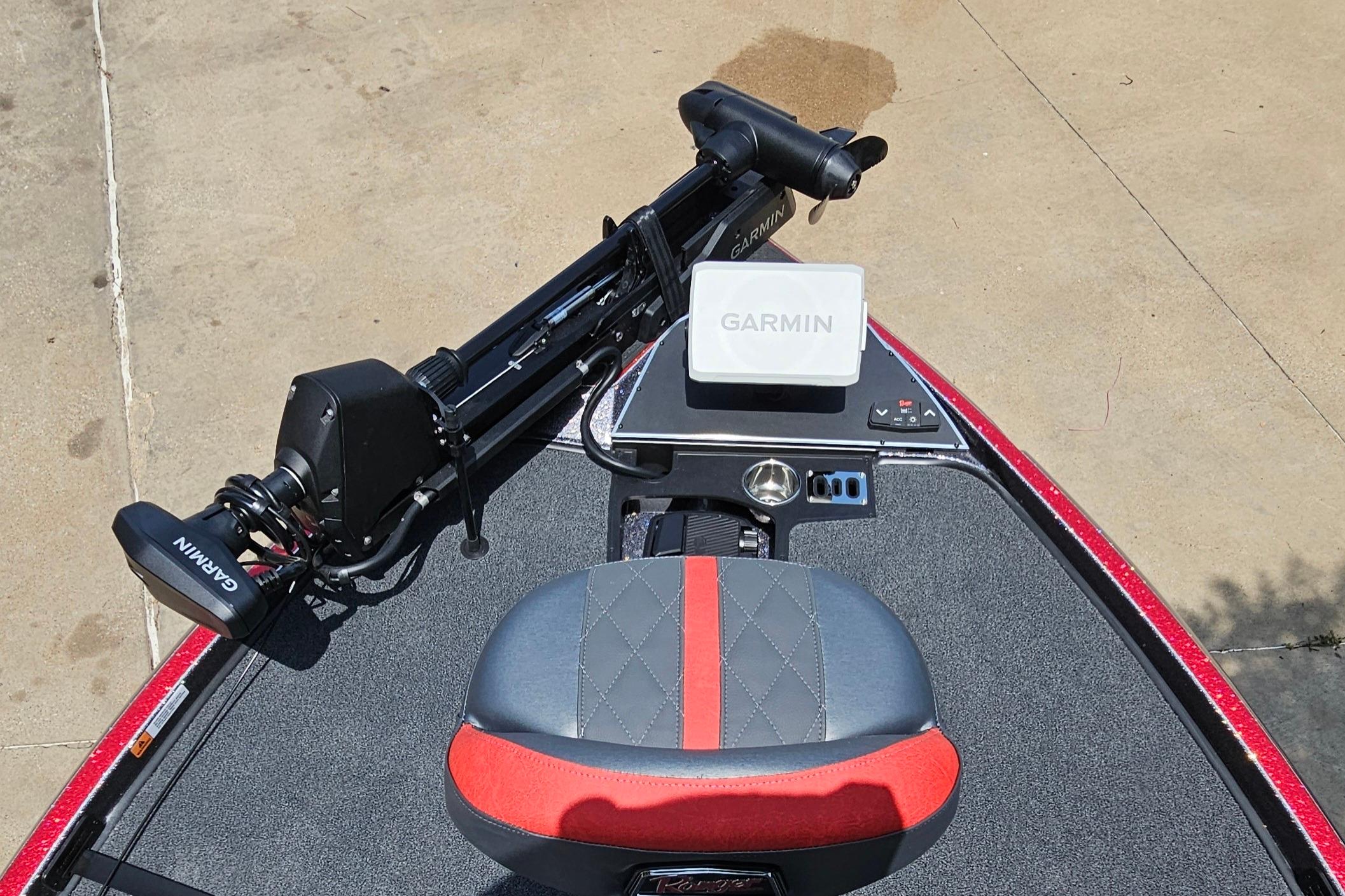 2026 Ranger Z520R boat deck with Garmin equipment and red-accented seat.