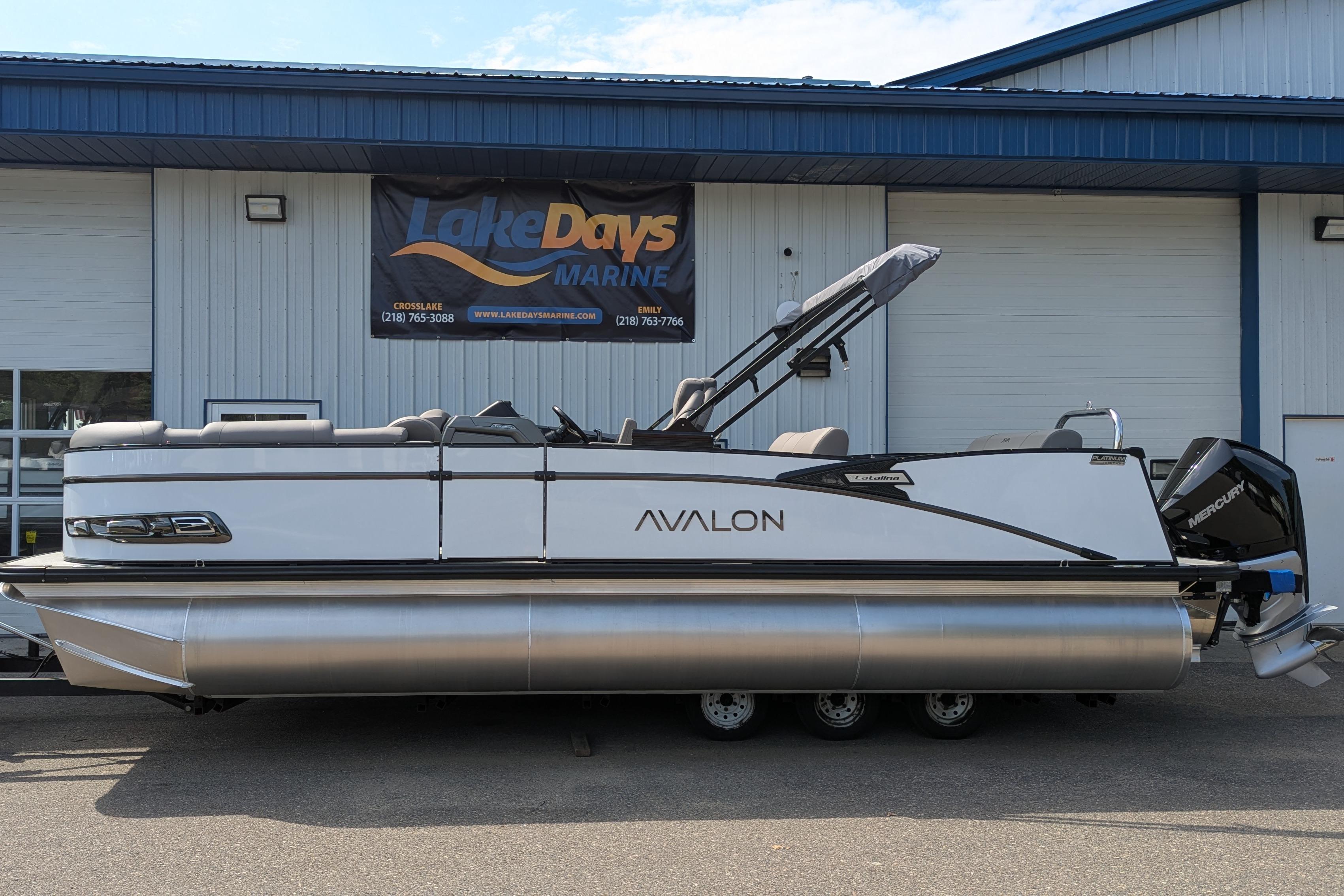 2025 Avalon Catalina Versatile Rear Lounge