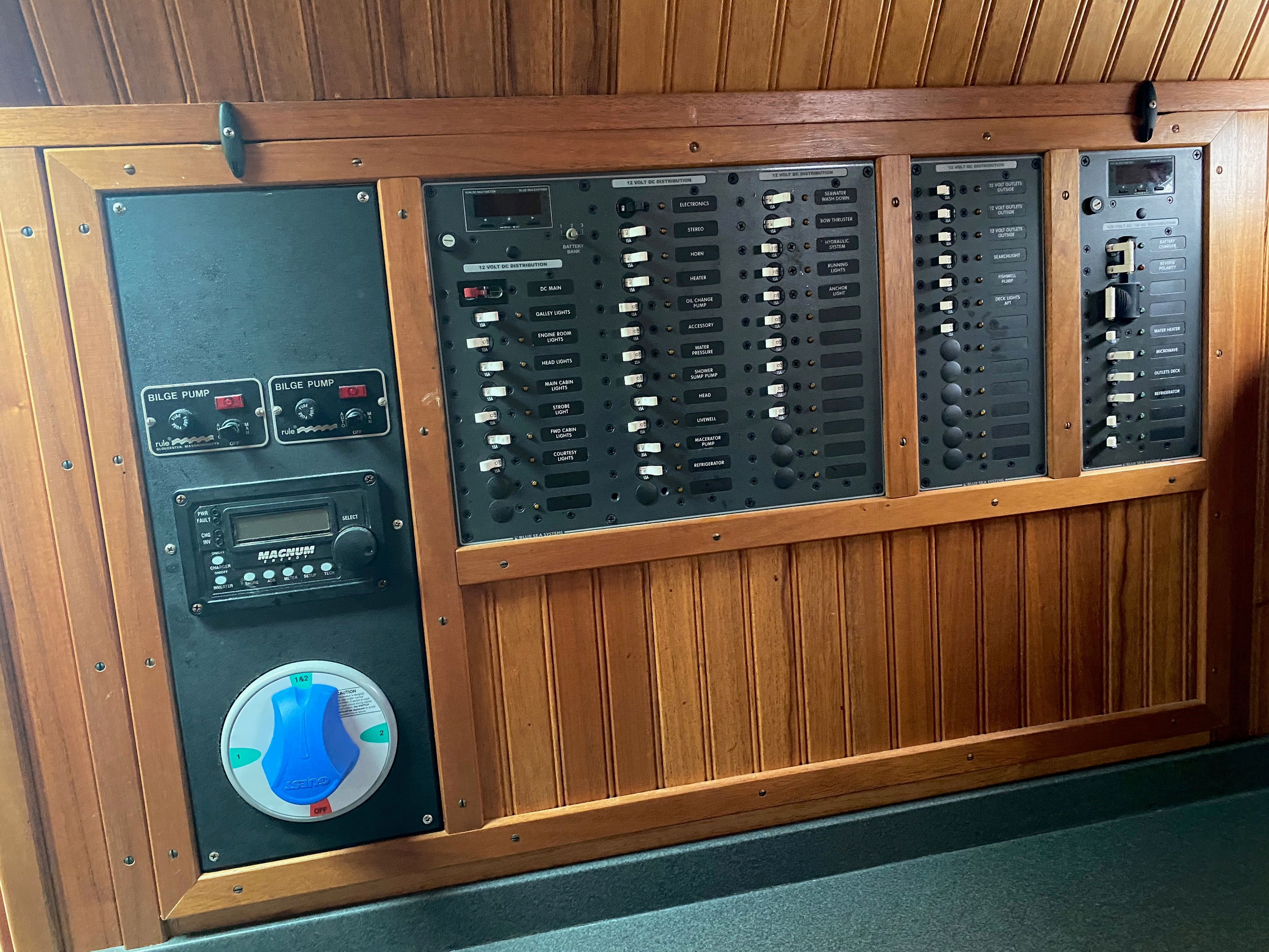 2006 Northern Bay 38 - 25