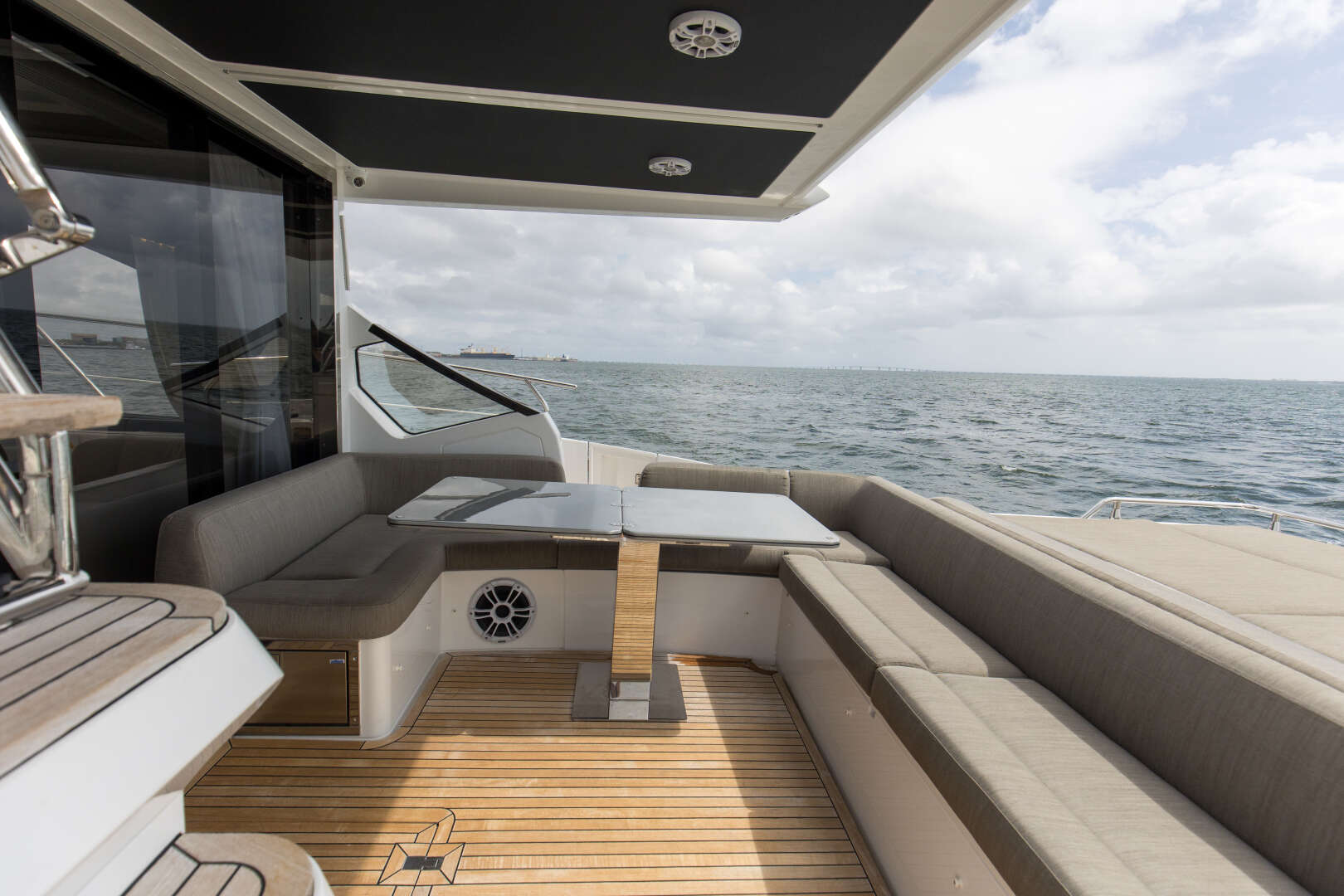 2020 Azimut S6 Sportfly - Image 24