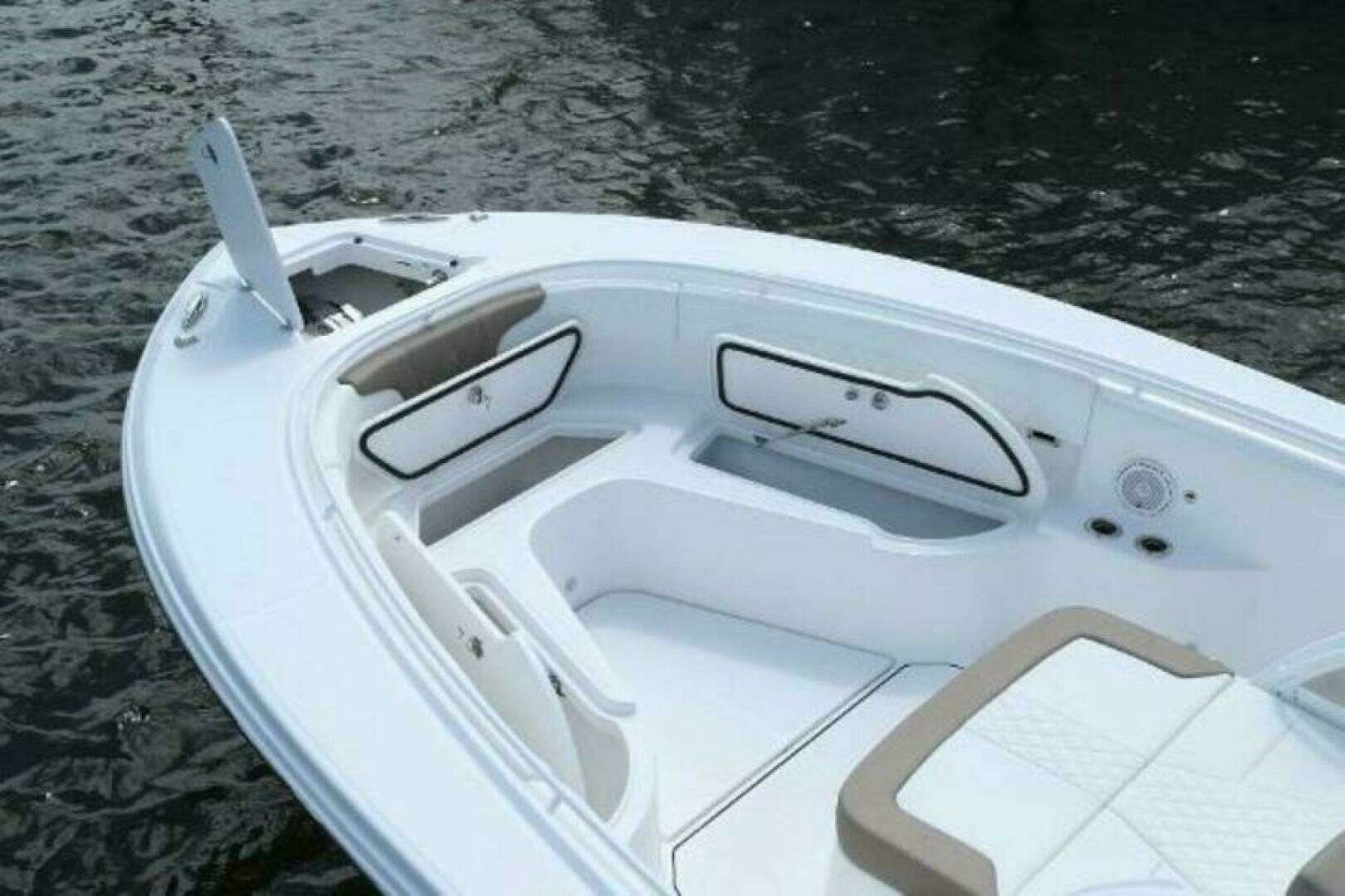 2025 Edgewater 370CC - Image 4