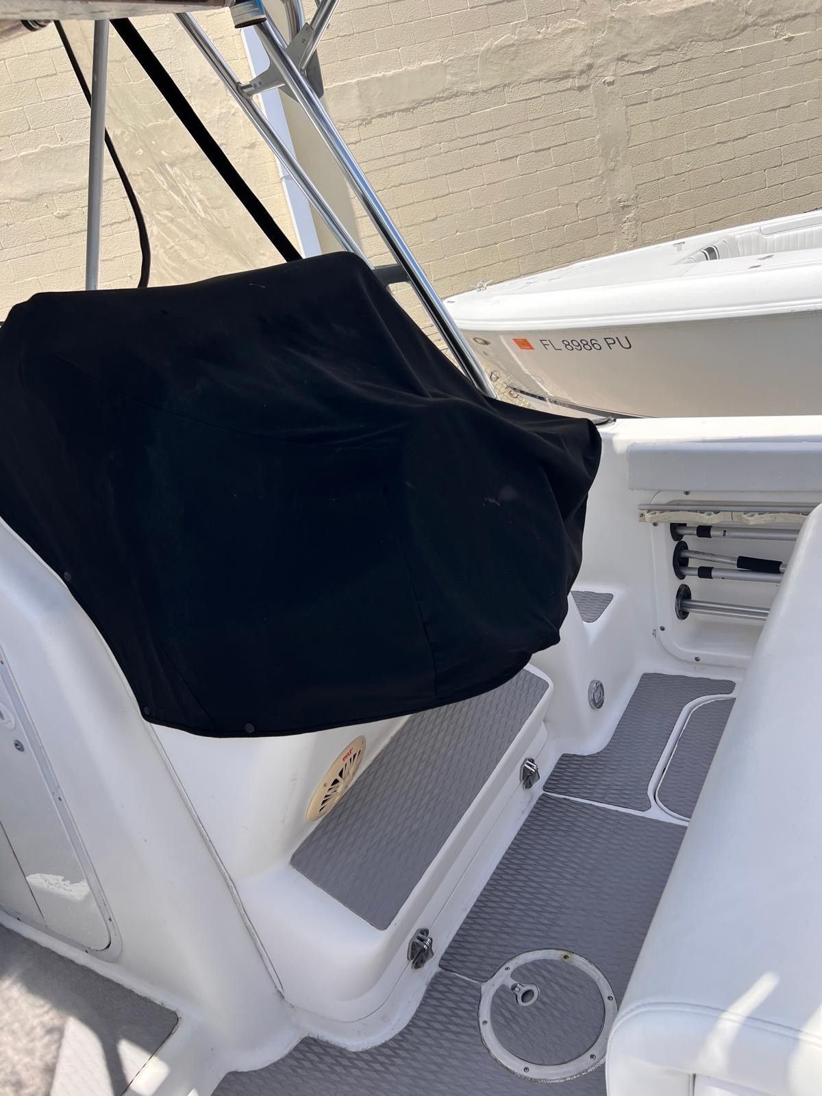1998 Century Sport Cabin - 14