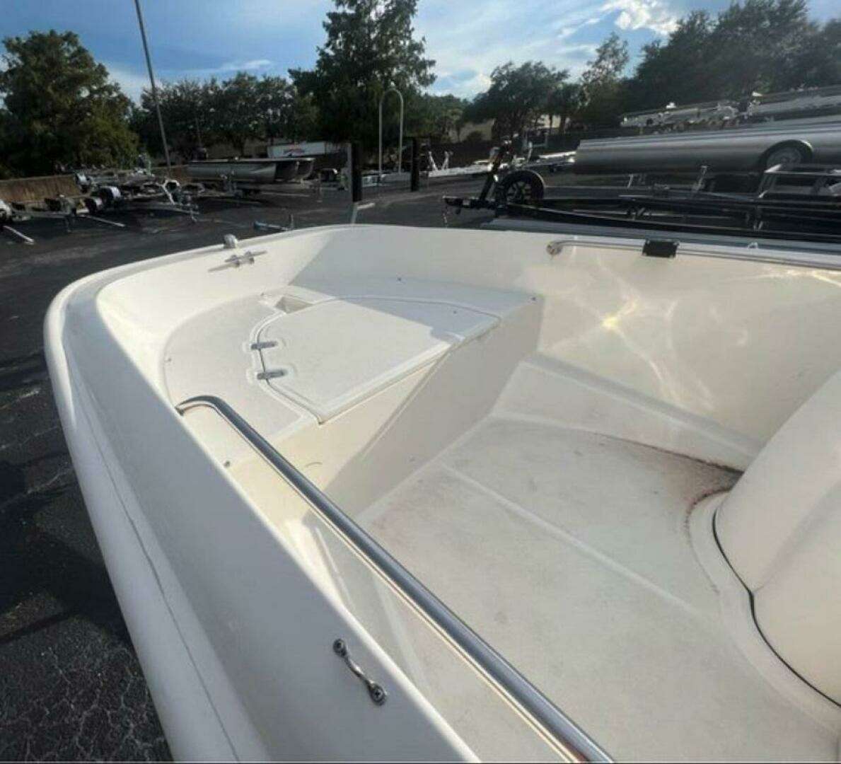 2018 Boston Whaler 150 Super Sport - Image 4