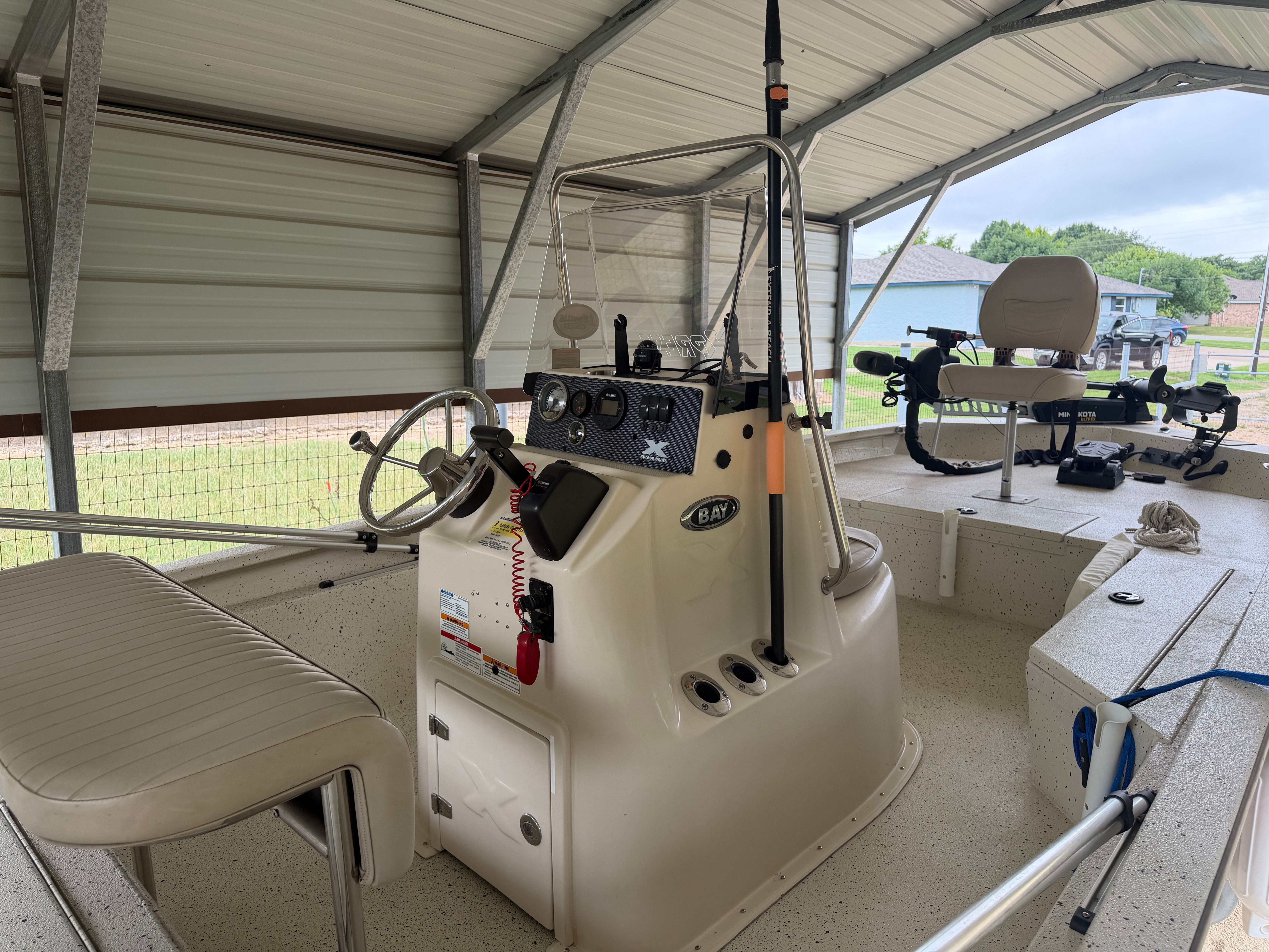 2017 Xpress H20B Bay - 10
