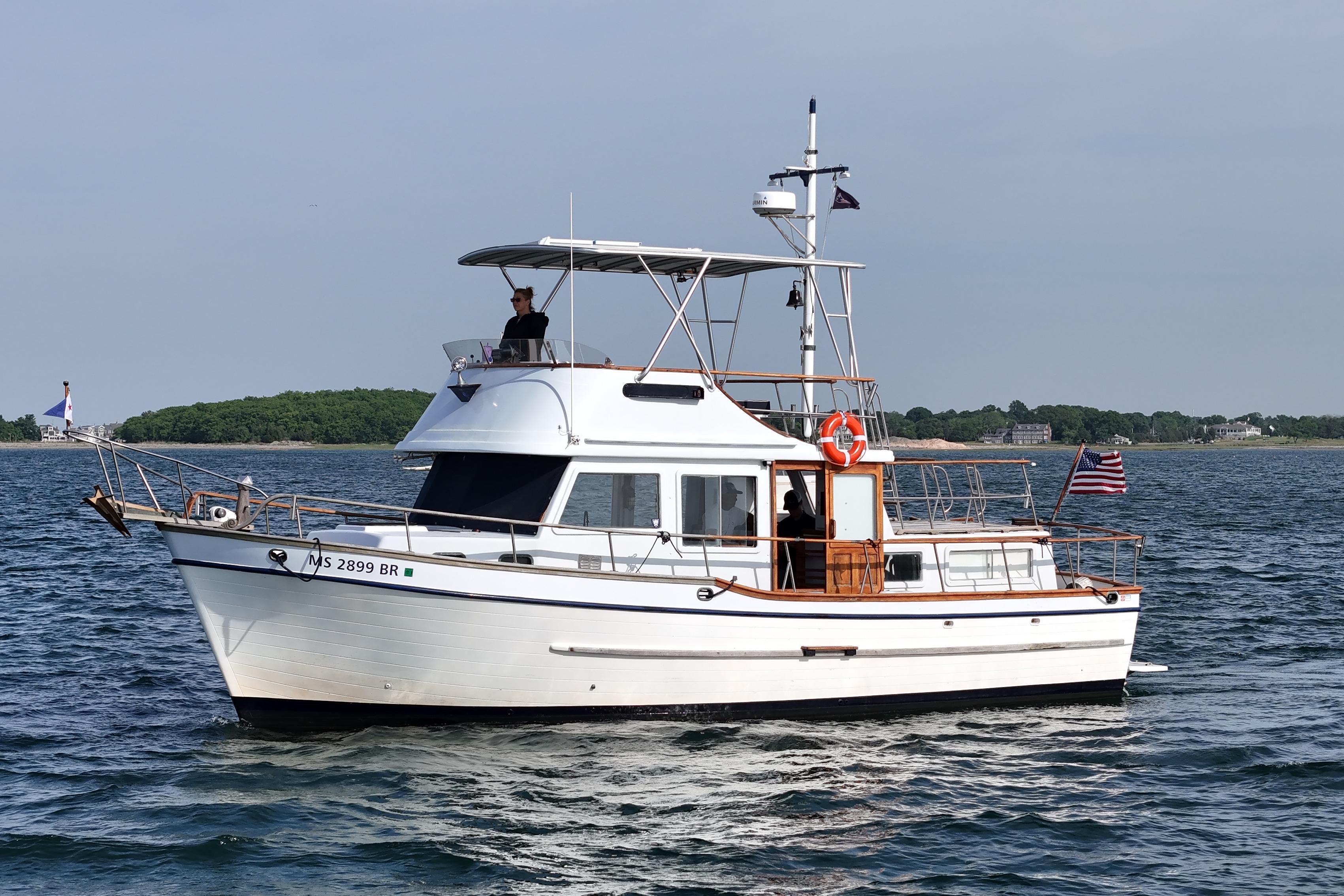1981 Litton Tri-Cabin Trawler