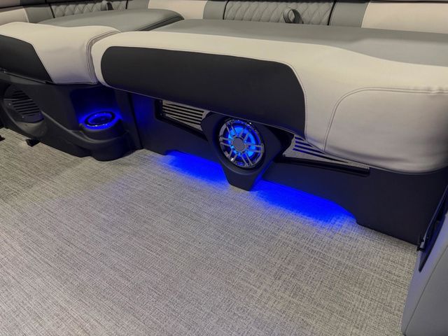 2026 Tahoe 2585 Grand Tahoe LTD Twin Quad Lounger Shift - 34
