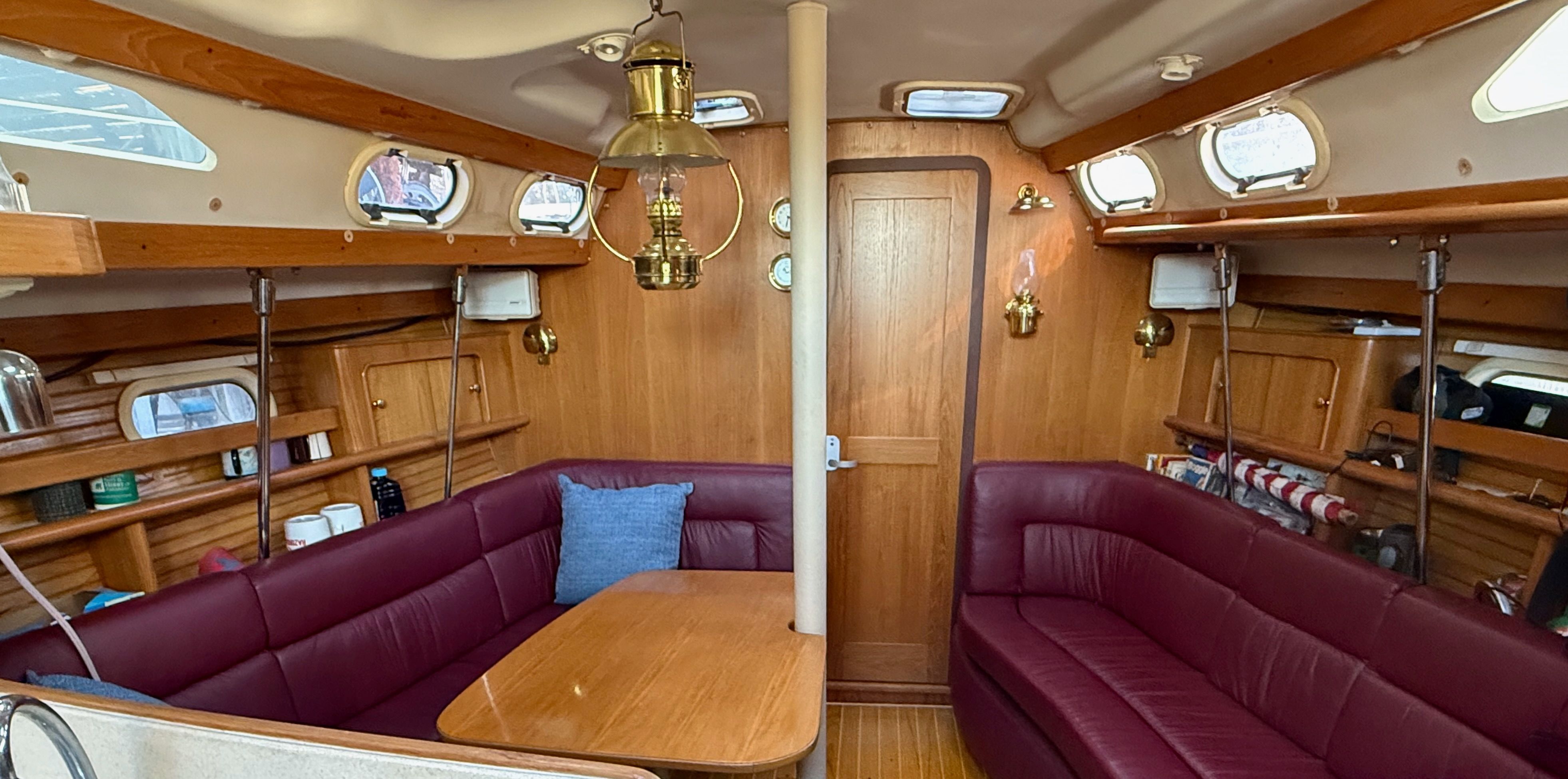 2001 Catalina 380 - 31