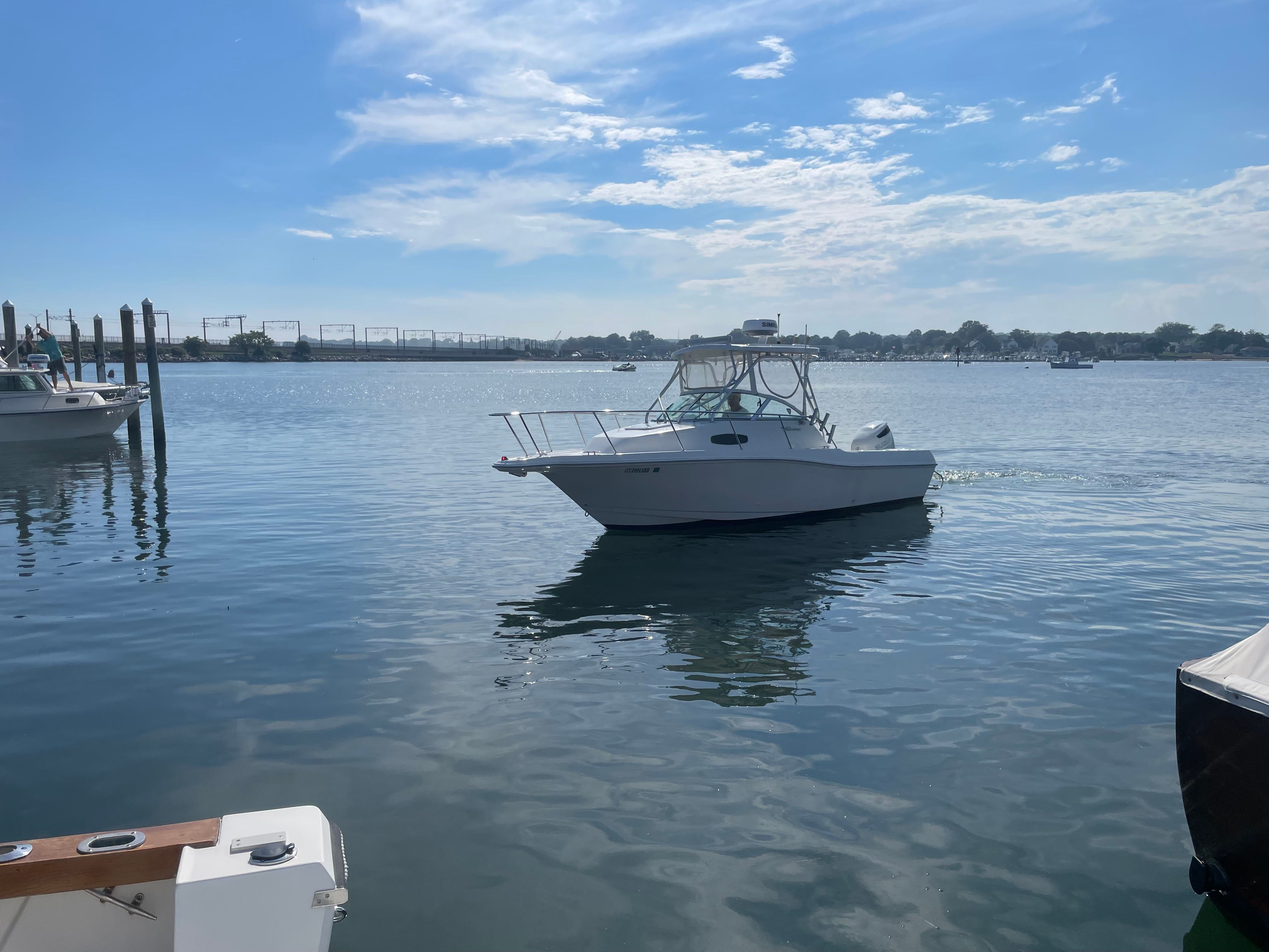 2000 Wellcraft 24 Walkaround - 3
