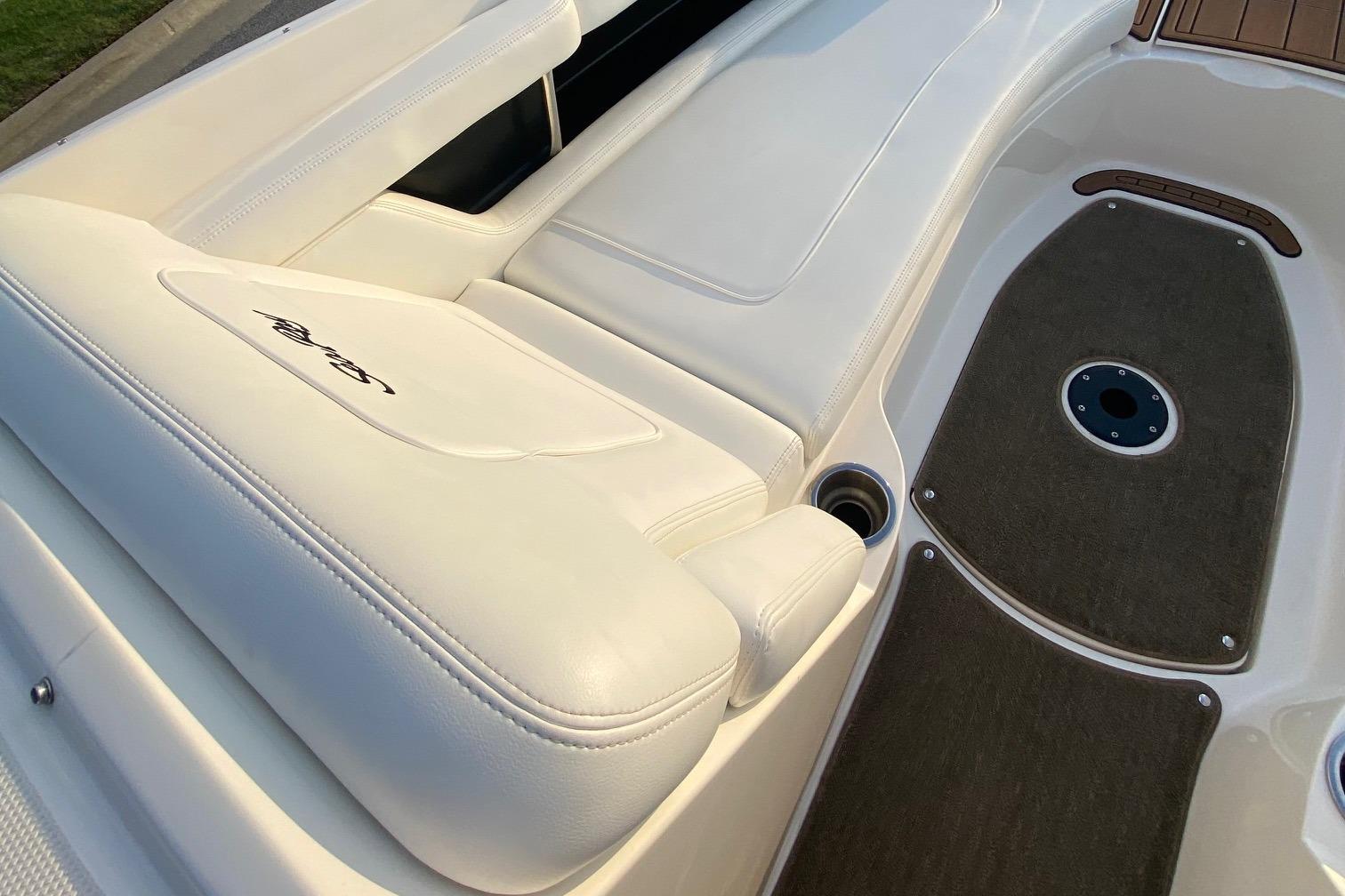 2014 Sea Ray 280 Sundeck - 37