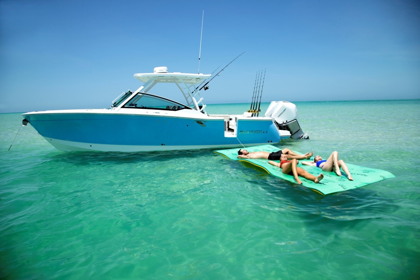 2027 Blackfin 302 DC - Image 5