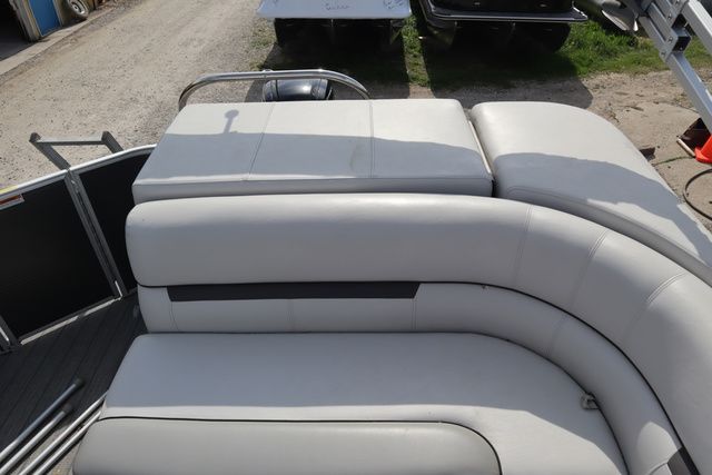 2019 Godfrey 2086 C - 15