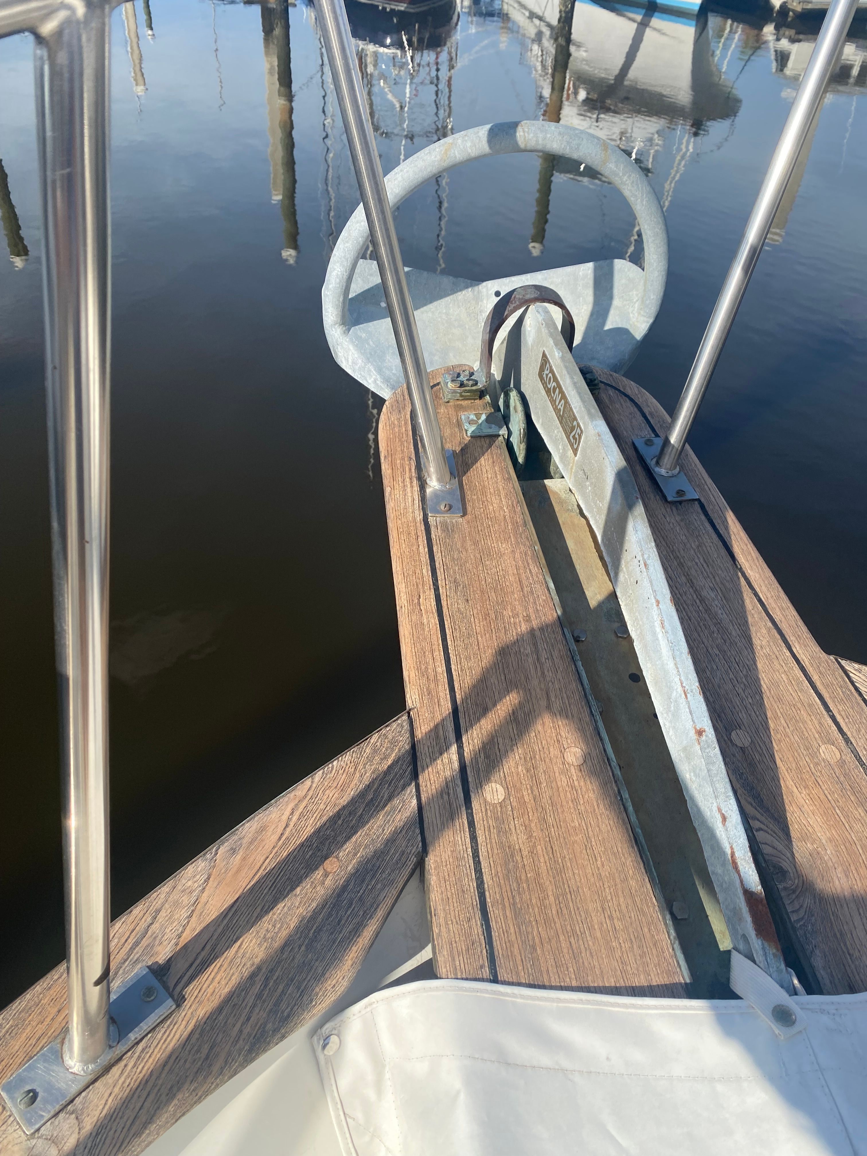 1983 Island Gypsy 44 Flush Deck - 9