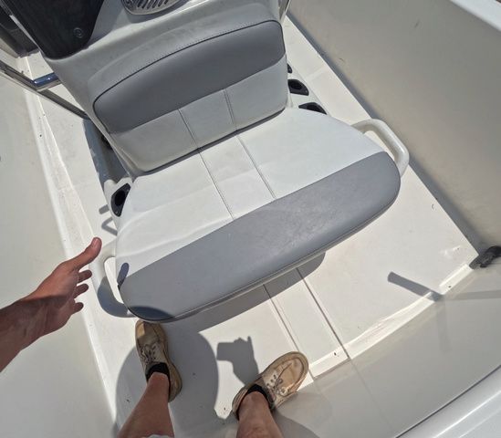 2023 Mako Pro Skiff 15 CC - 17