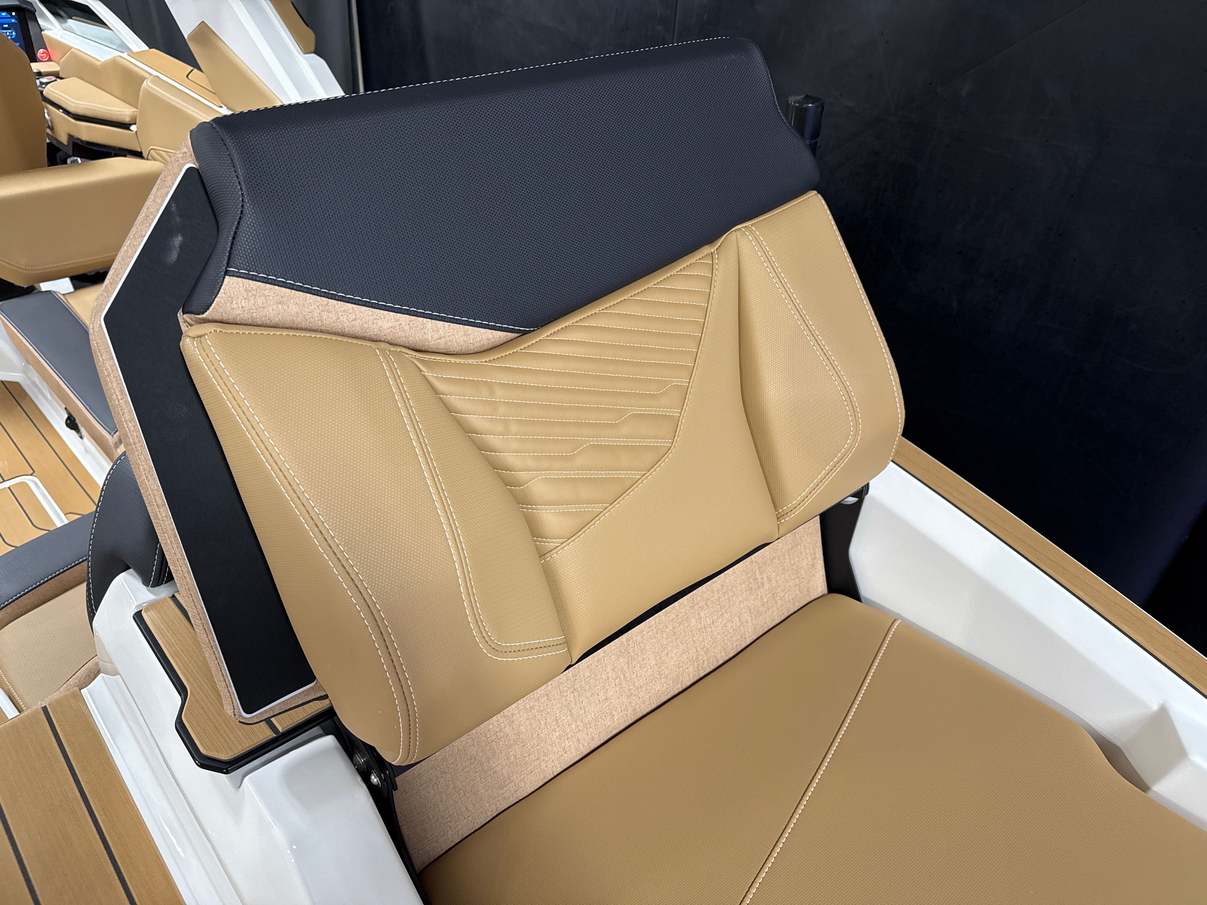 2026 MasterCraft X24 - 23
