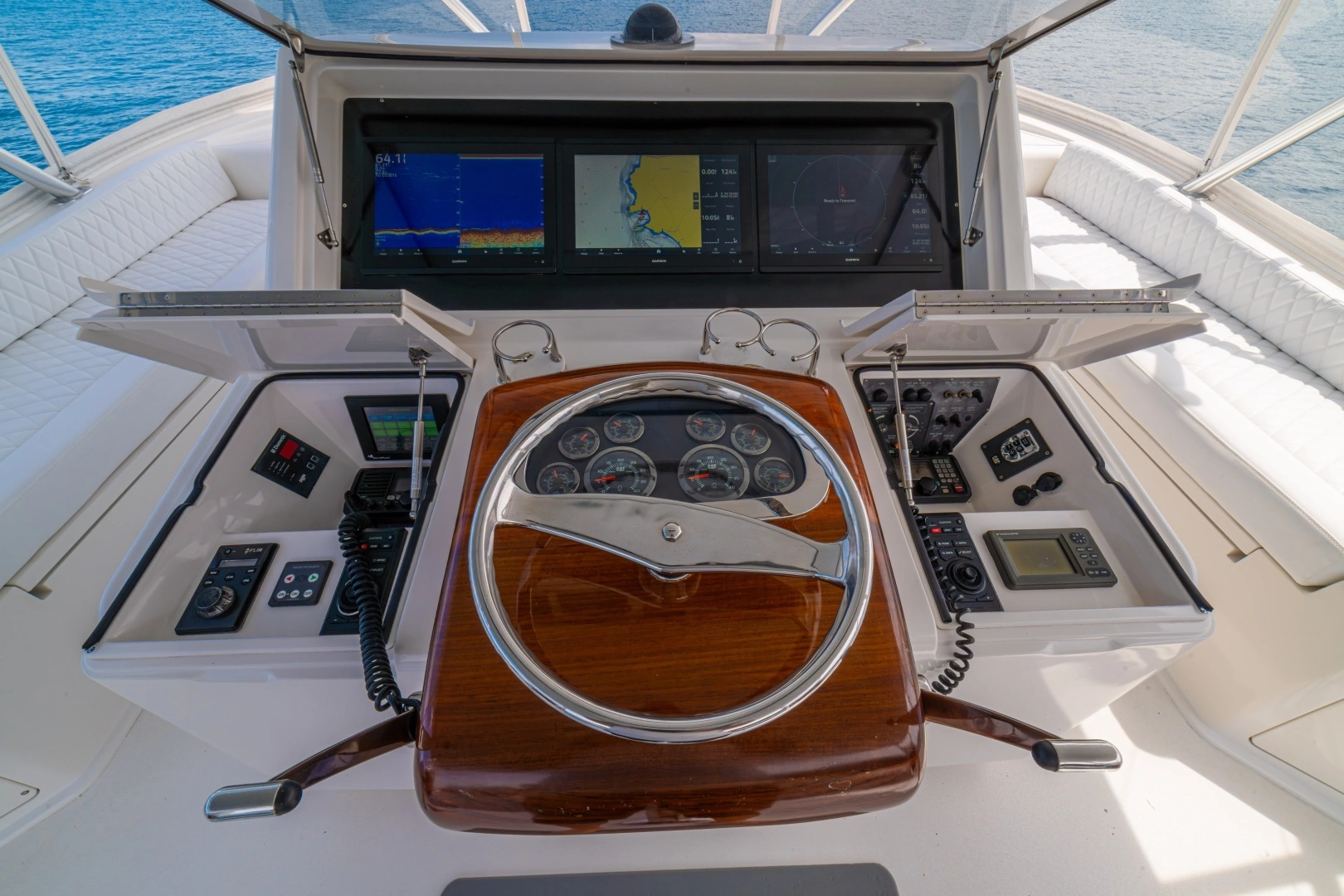 2012 Viking 60 Convertible - Image 8