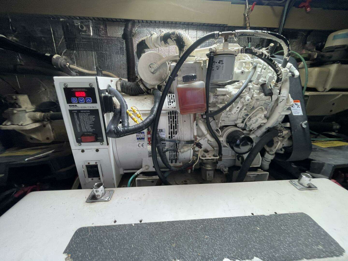 1998 Sea Ray 630 Super Sun Sport - Image 34
