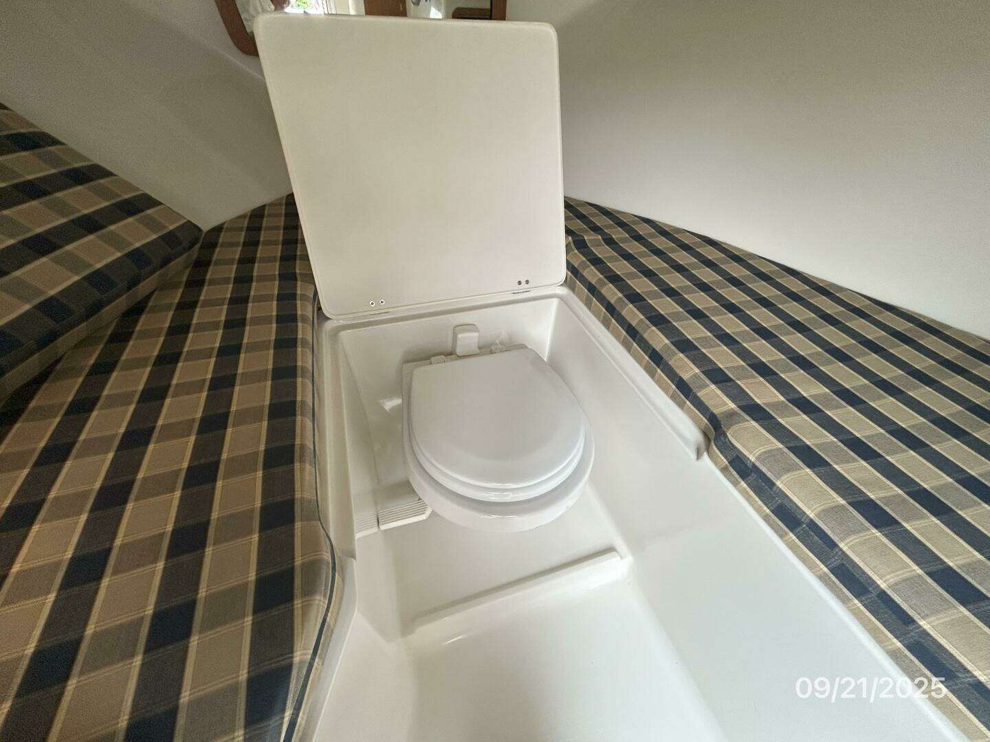 2006 Chris-Craft Corsair Heritage Edition - Image 33