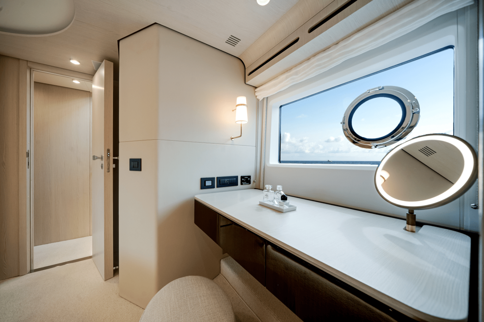 2026 Azimut Fly 78 - Image 47