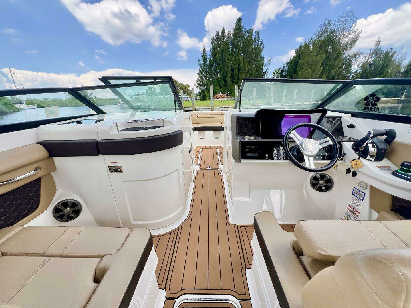 2019 Sea Ray SDX 290 OB - Image 22