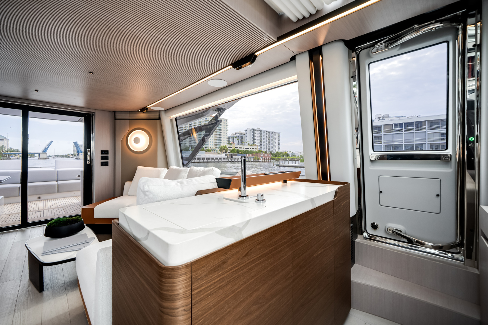 2026 Azimut S8 - Image 52