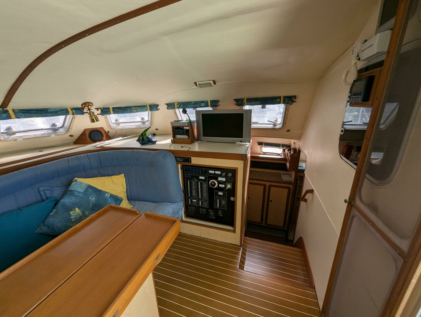 1998 Shuttleworth Ocean Cheetah 37 Custom - Image 24