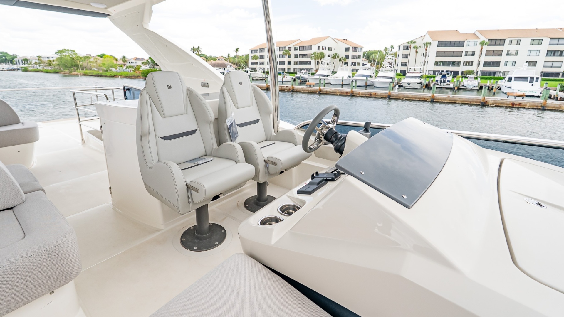 2027 Absolute 60 Fly - Image 70
