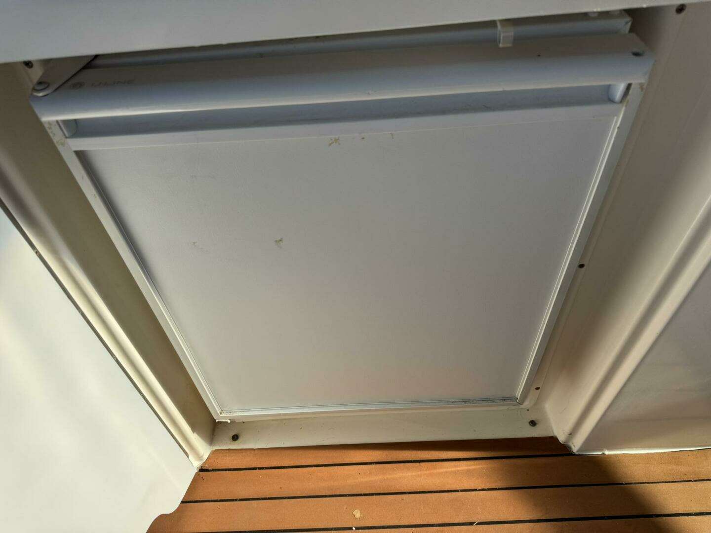 2003 Cruisers Yachts 3772 - Image 26