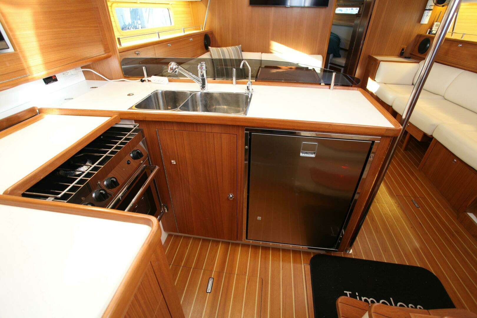 2025 Catalina 426 - Image 144