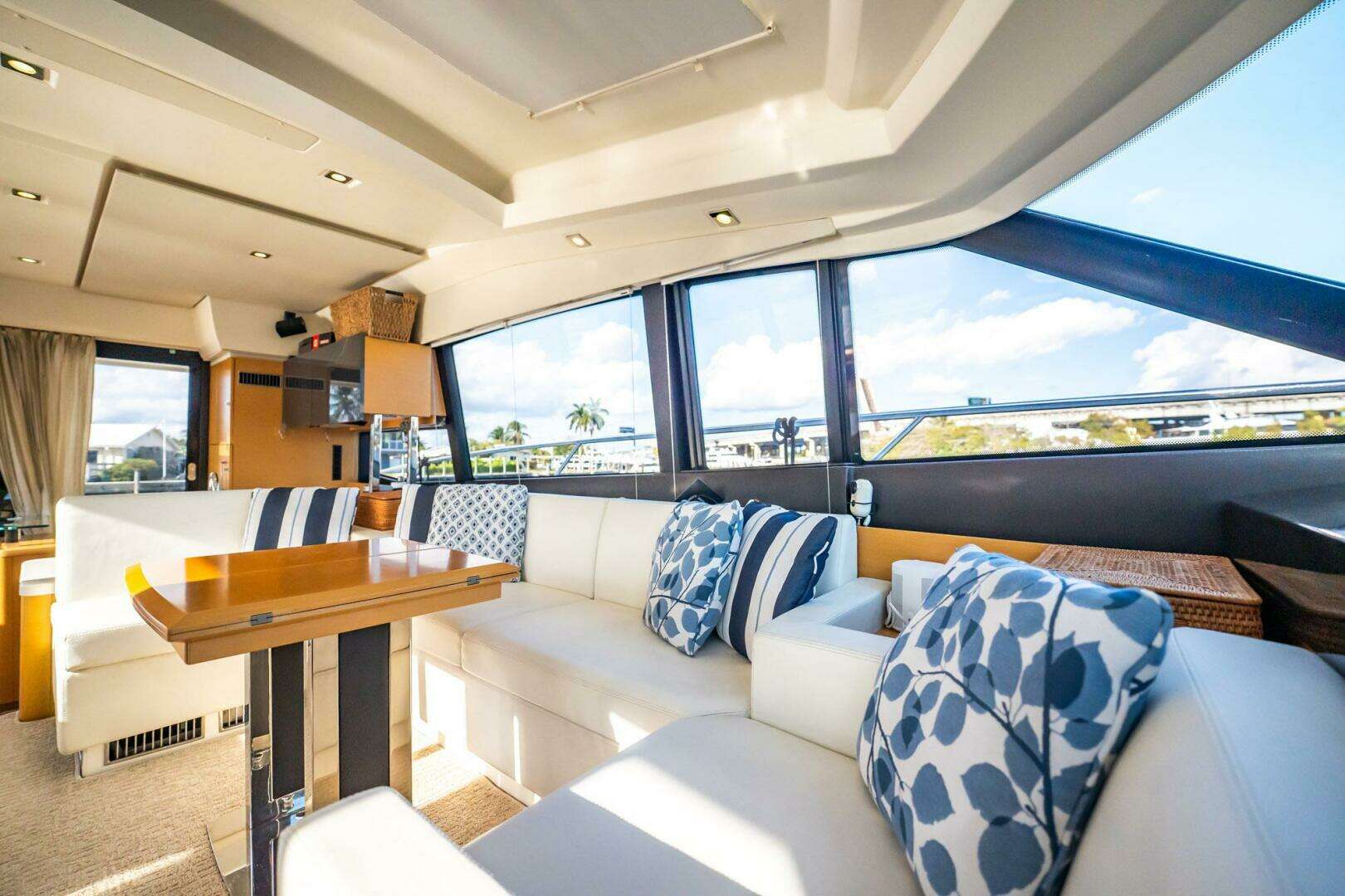 2013 Prestige 500 S - Image 37