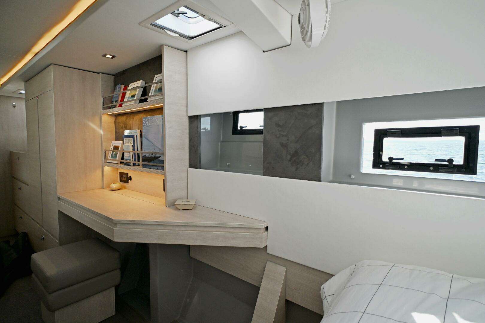 2020 Leopard 45 - Image 29