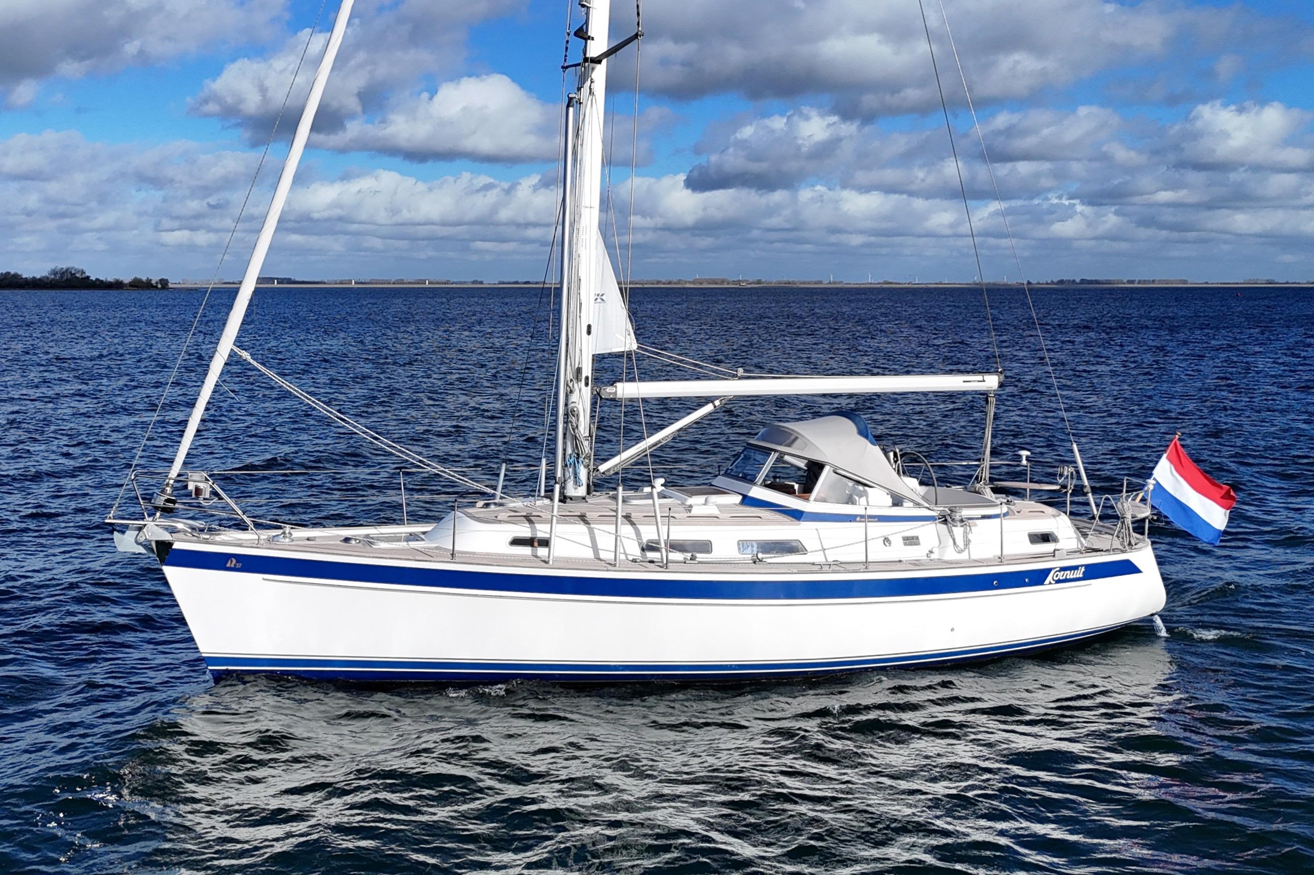 2003 Hallberg-Rassy 37