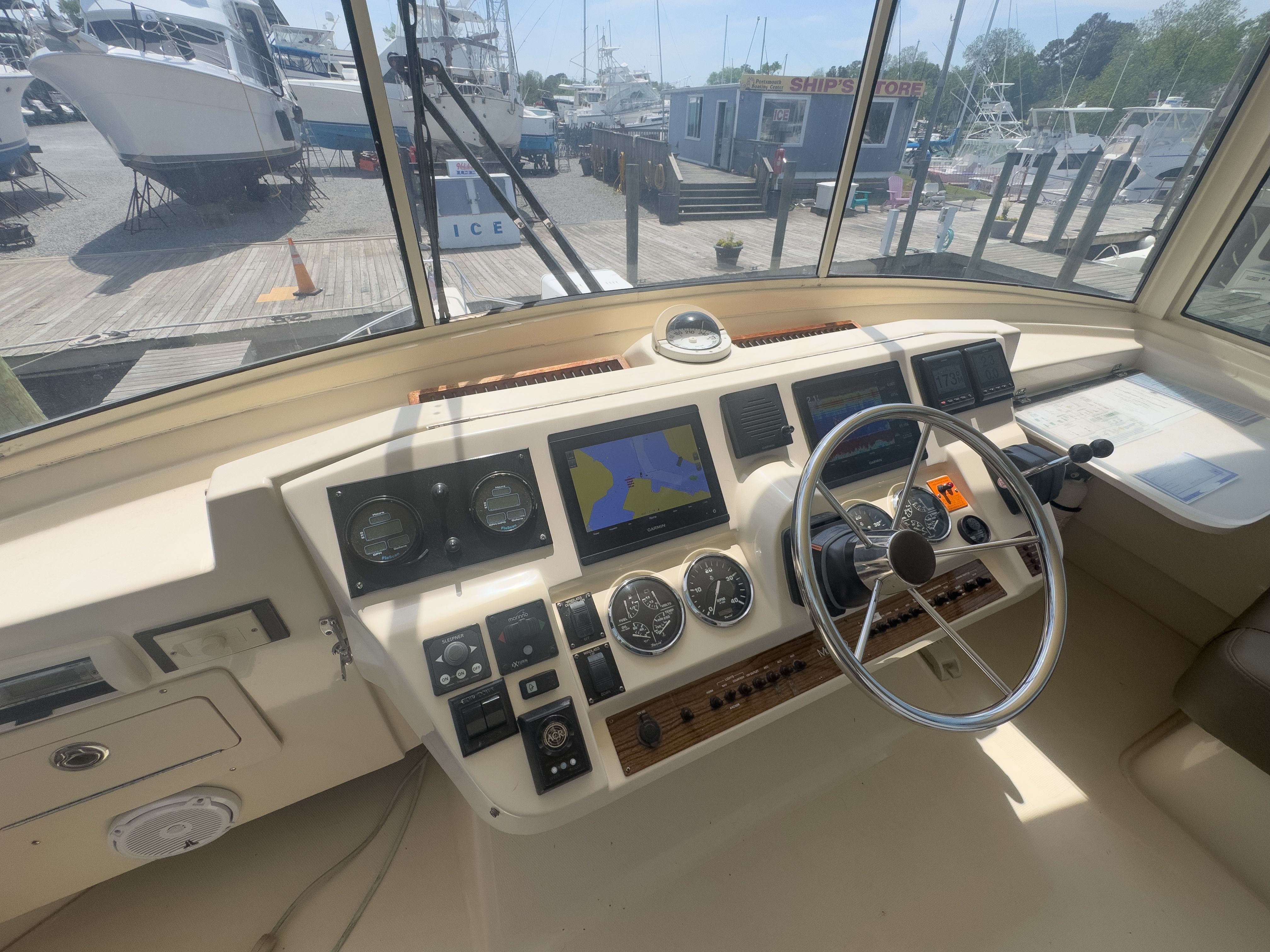 2006 Mainship 43 Trawler - 39