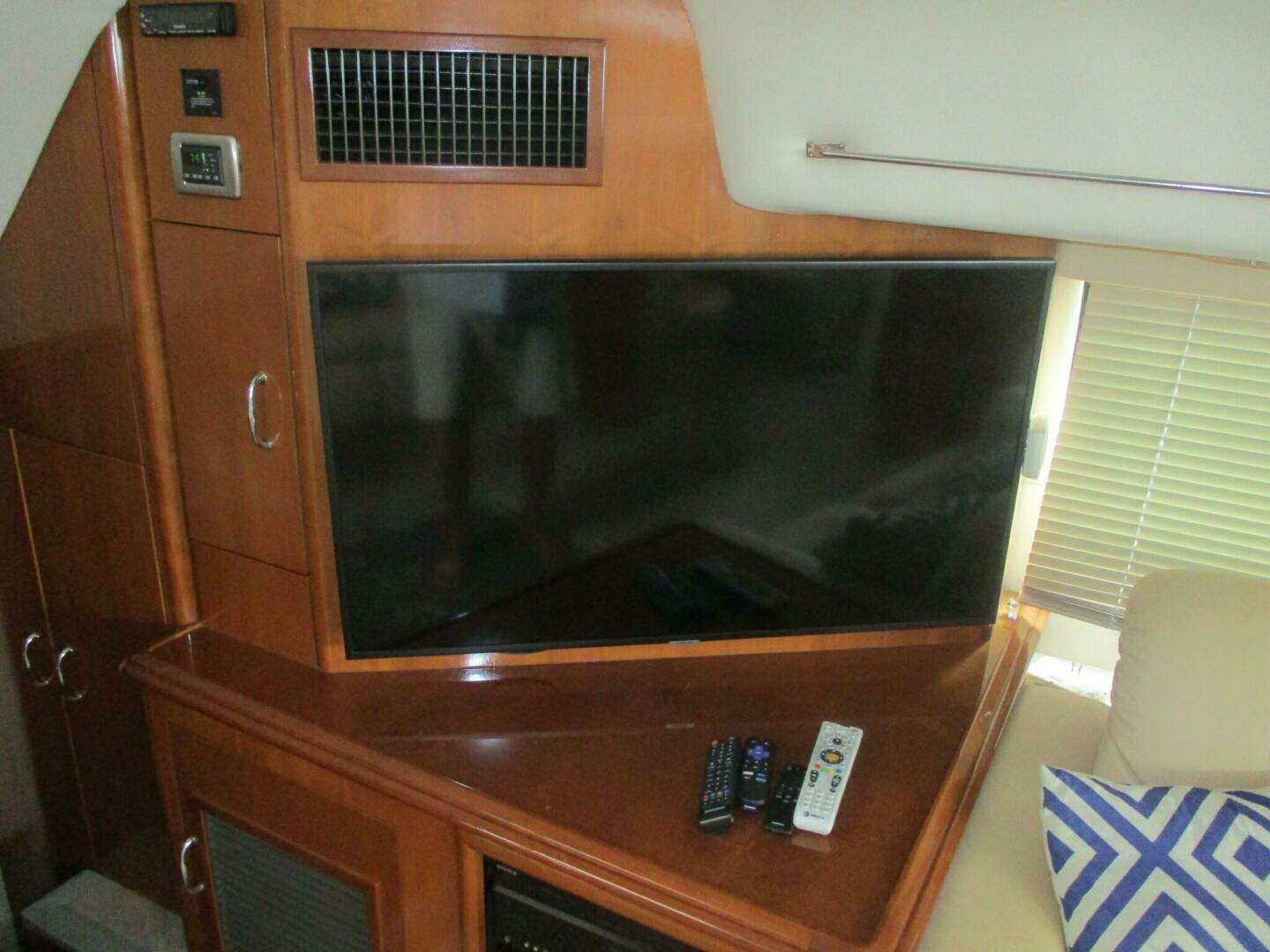 2006 Carver — - Image 48