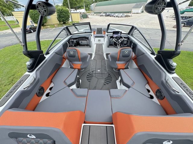 2027 Scarab 210 LX Wake - 15