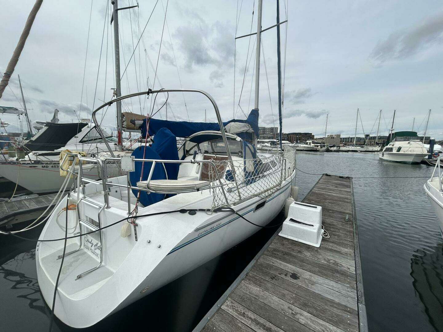 1995 Catalina 320 - Image 40
