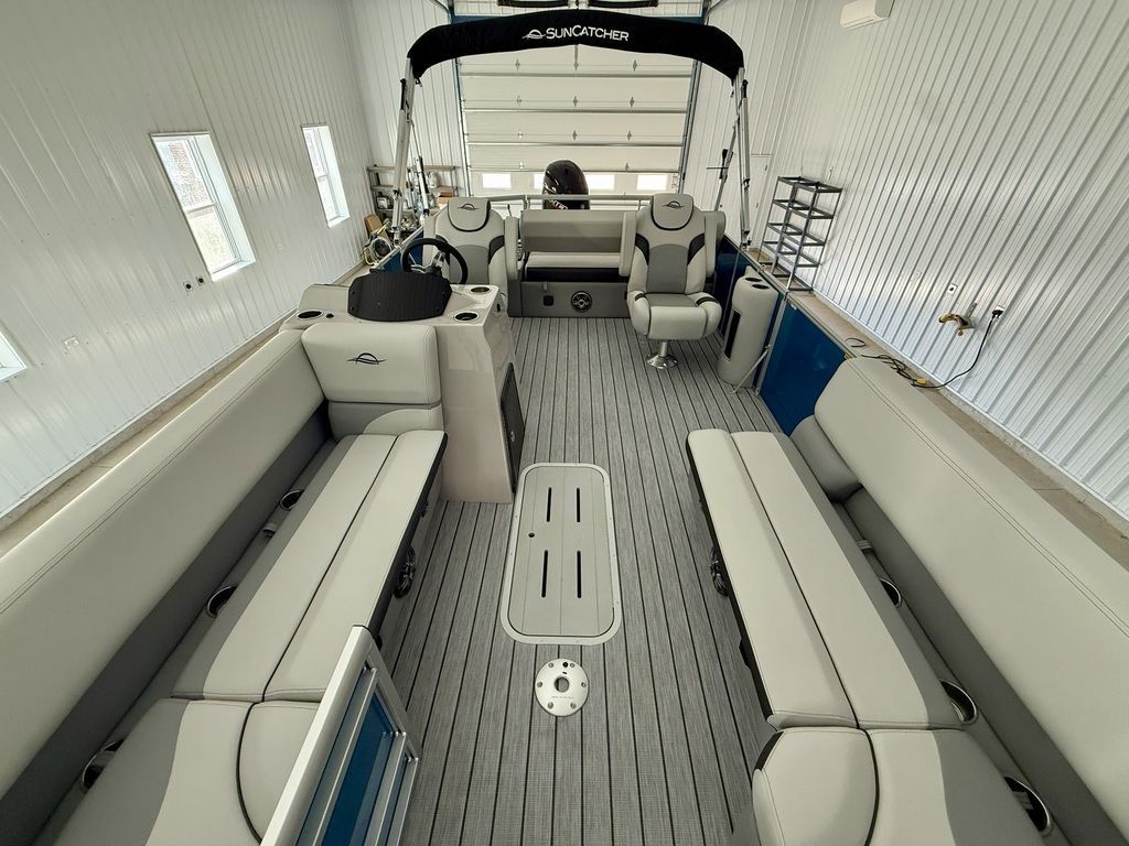 2026 SunCatcher Select 322SL - 12