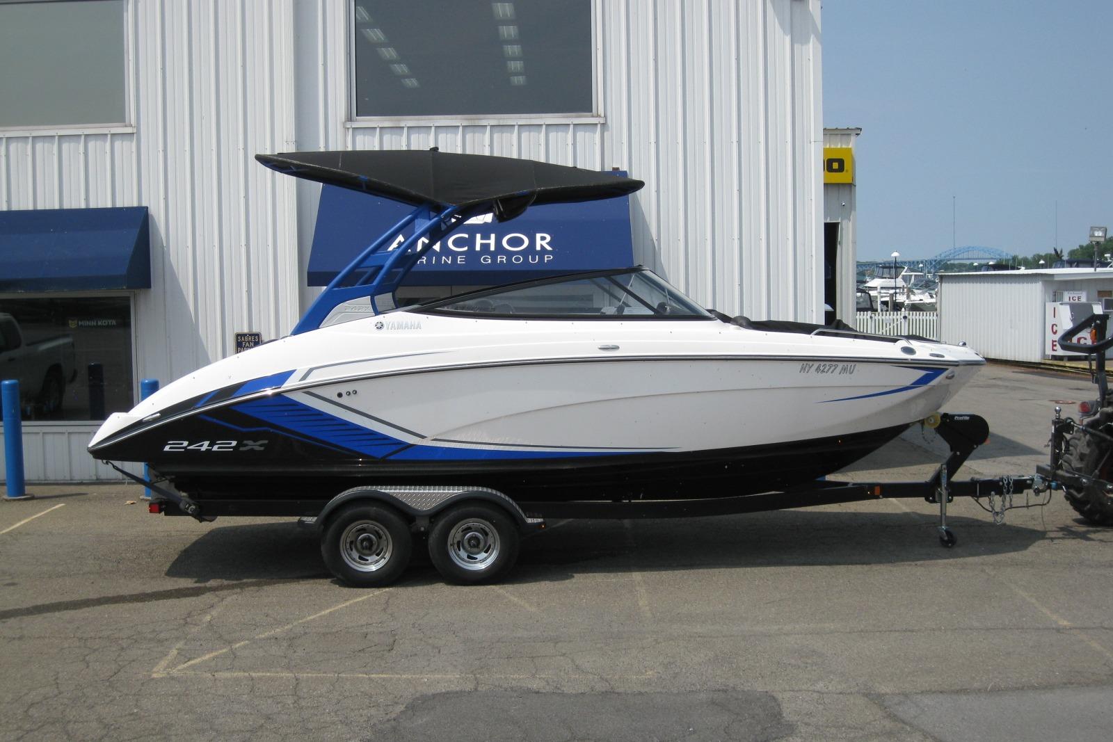2018 Yamaha Boats 242X E-Series