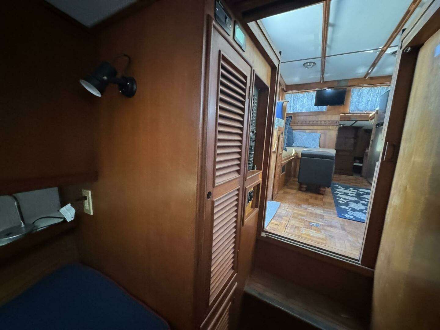 1986 Marine Trader 34 Double Cabin - Image 138