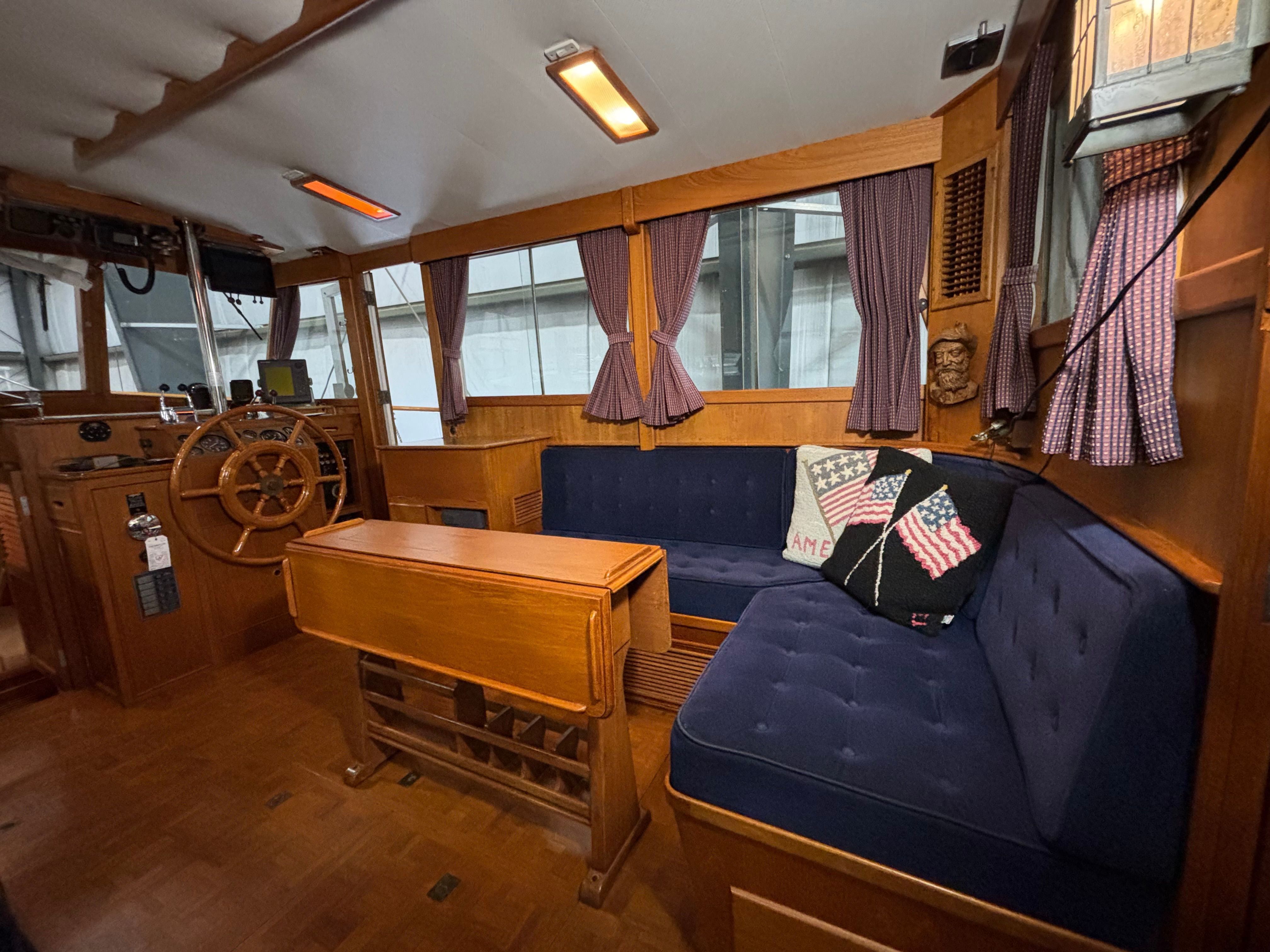 1983 Grand Banks 36 Classic - 15