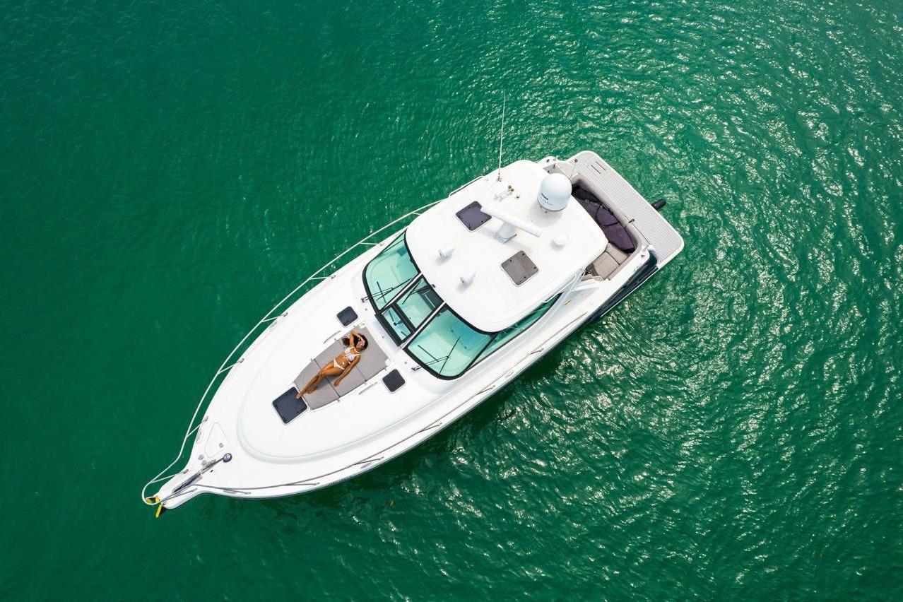 2006 Tiara Yachts 4300 Sovran