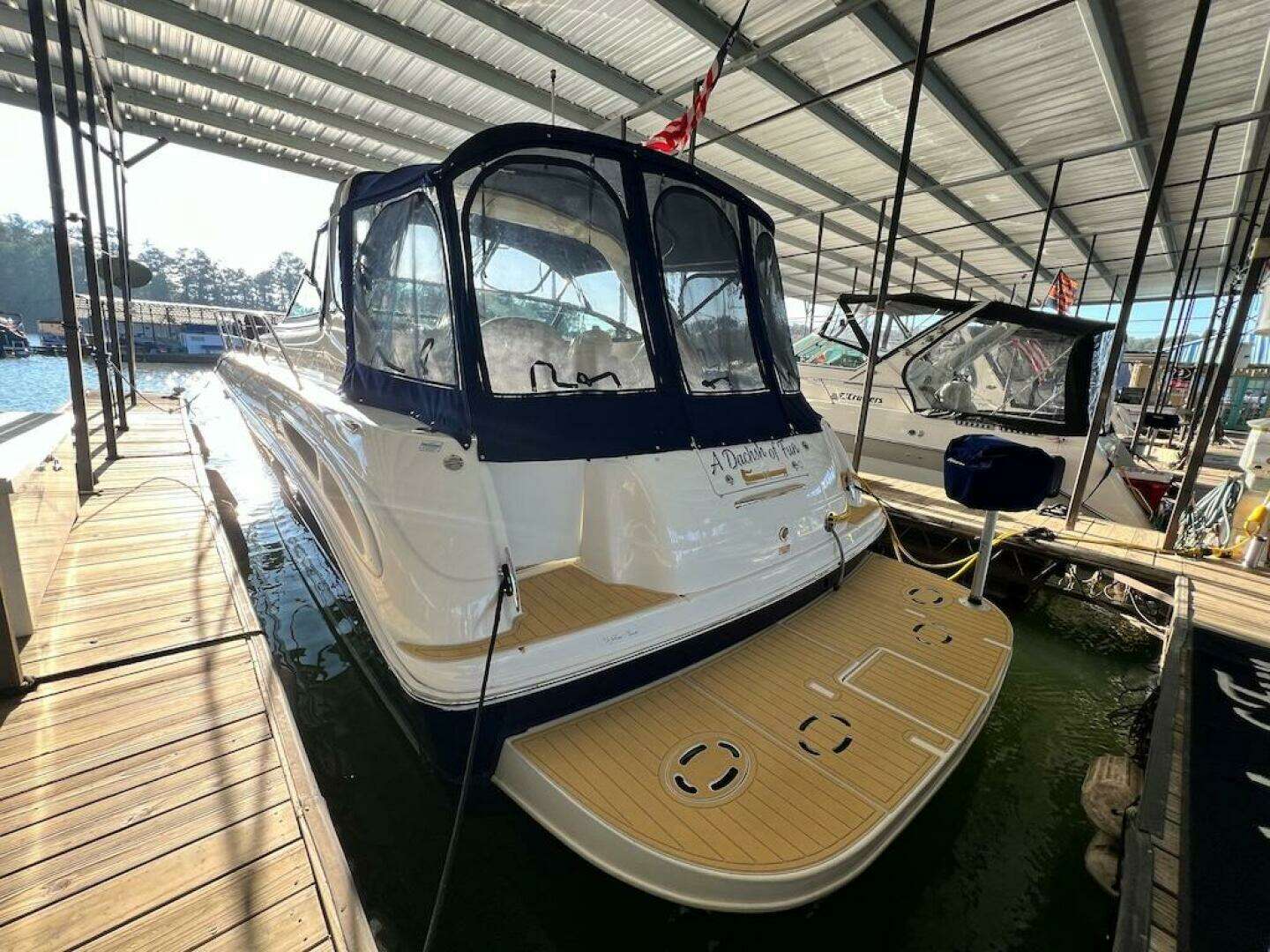 2004 Sea Ray 380 Sundancer - Image 33