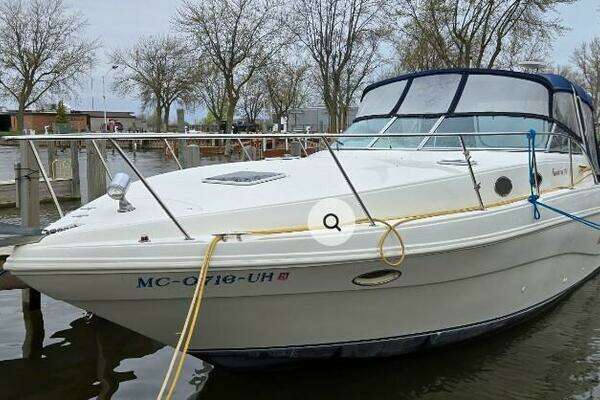 1998 Rinker 330 Fiesta Vee