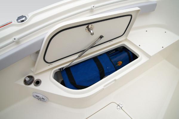 2024 Mako 214 Center Console - 31