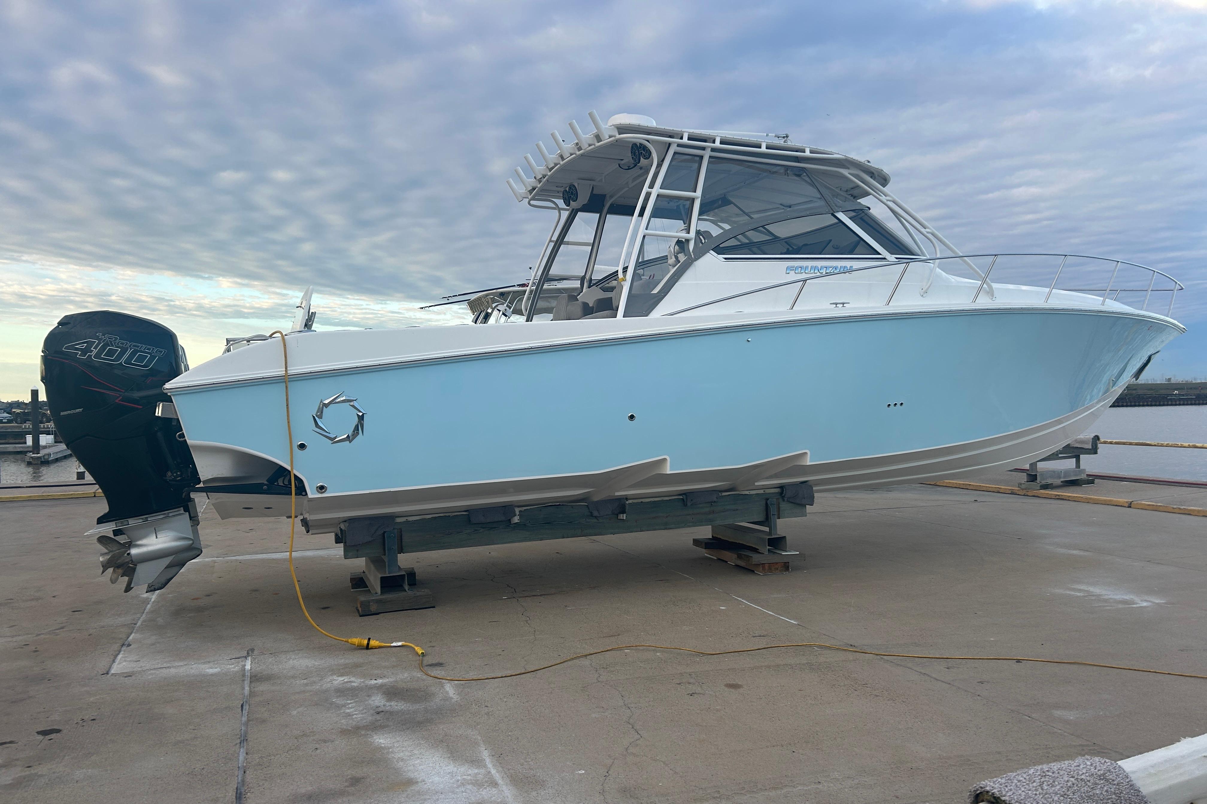 2007 Fountain 38 Sportfish Cruiser OB
