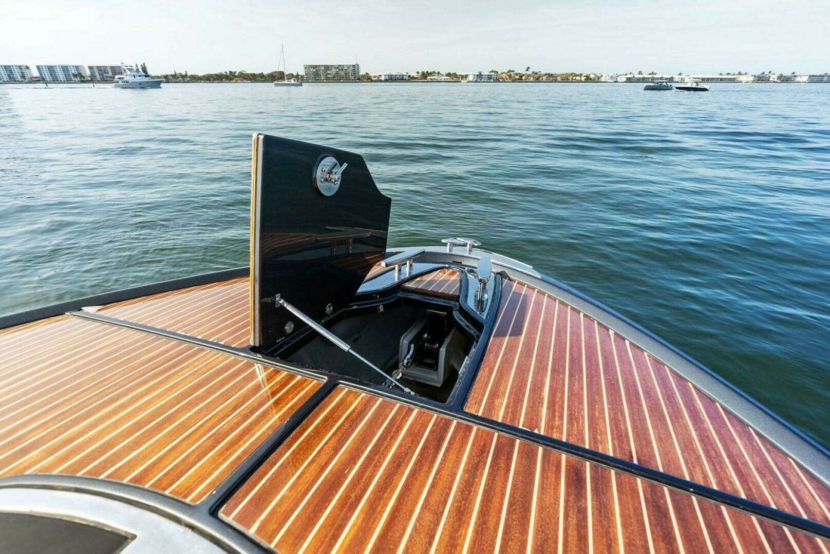 2017 Riva Rivamare - Image 10