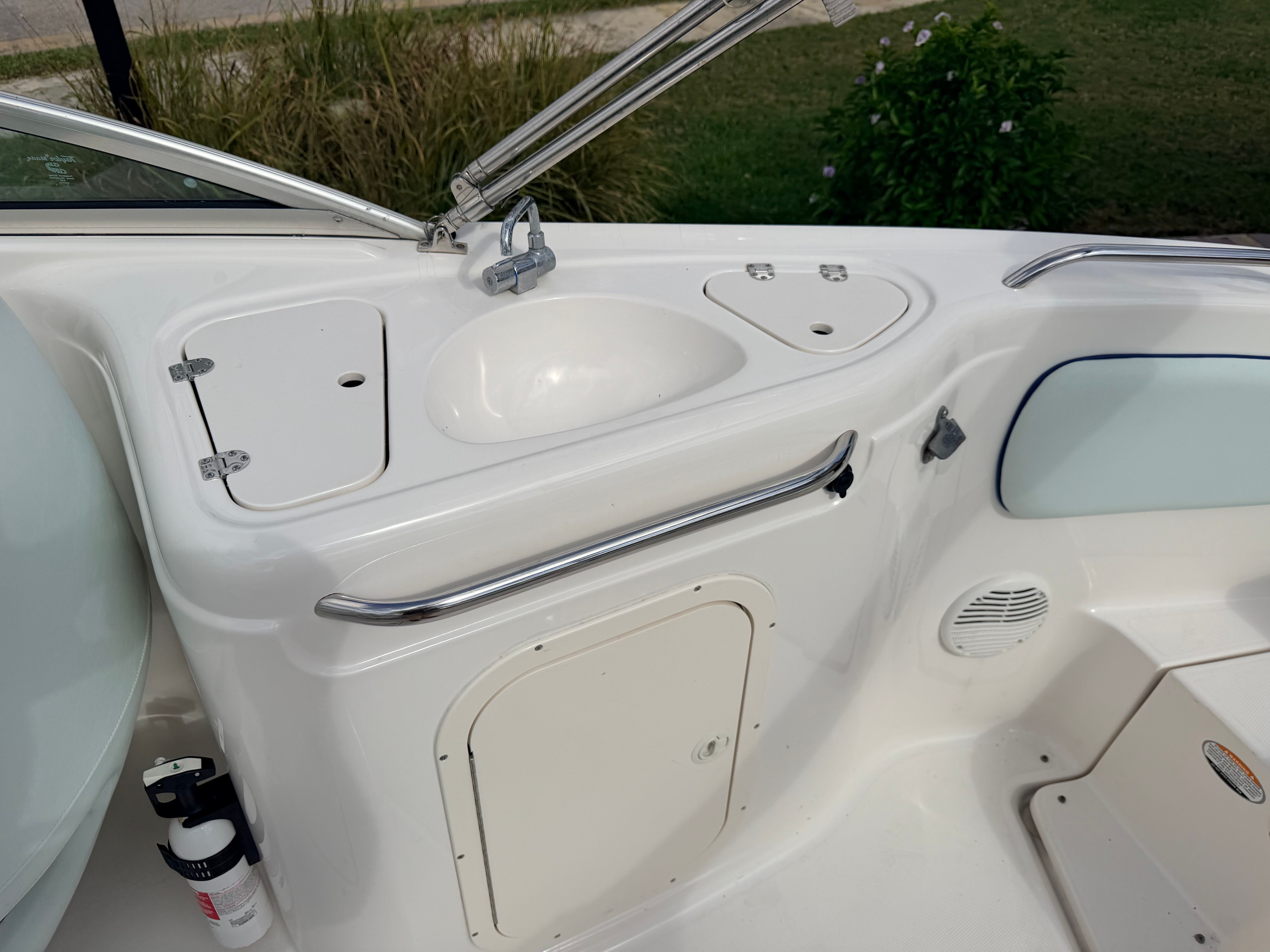 2002 Chaparral Sunesta 243 - 22