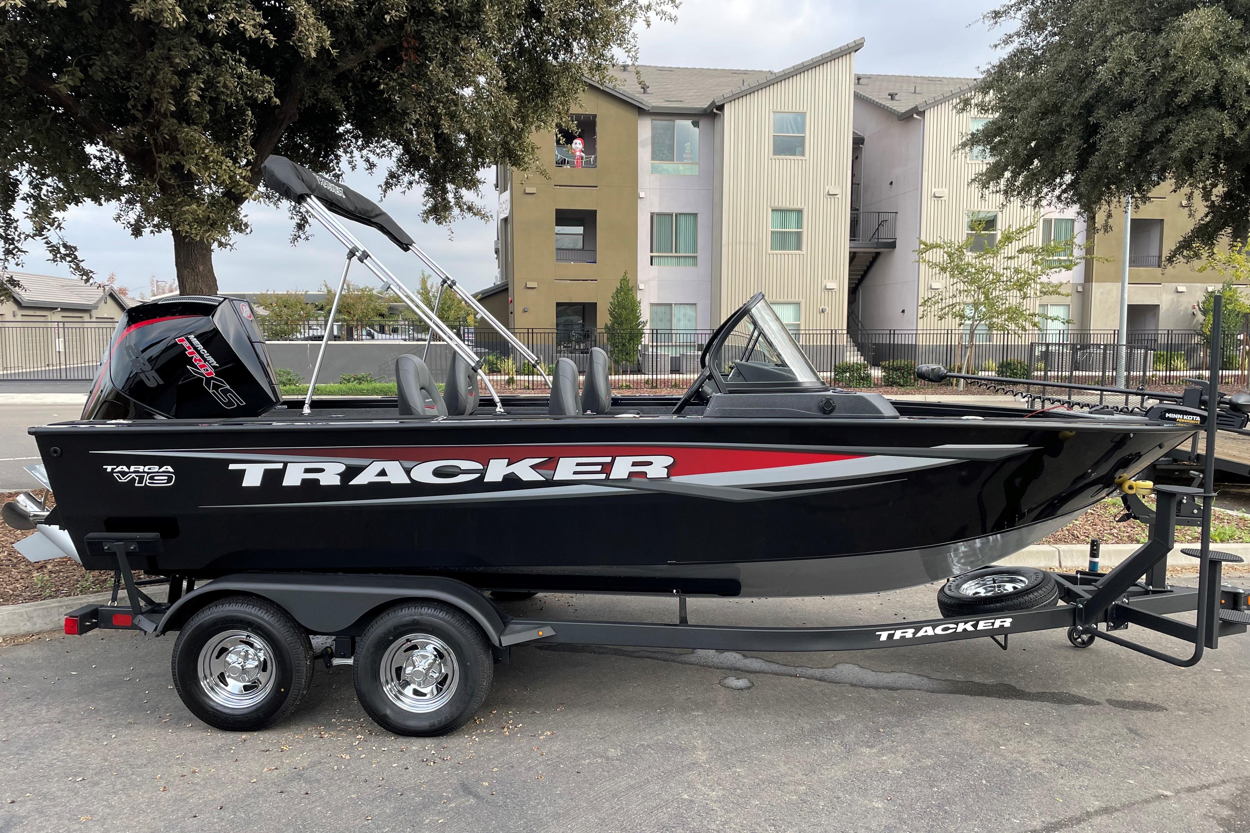 2026 Tracker Targa V-19 WT