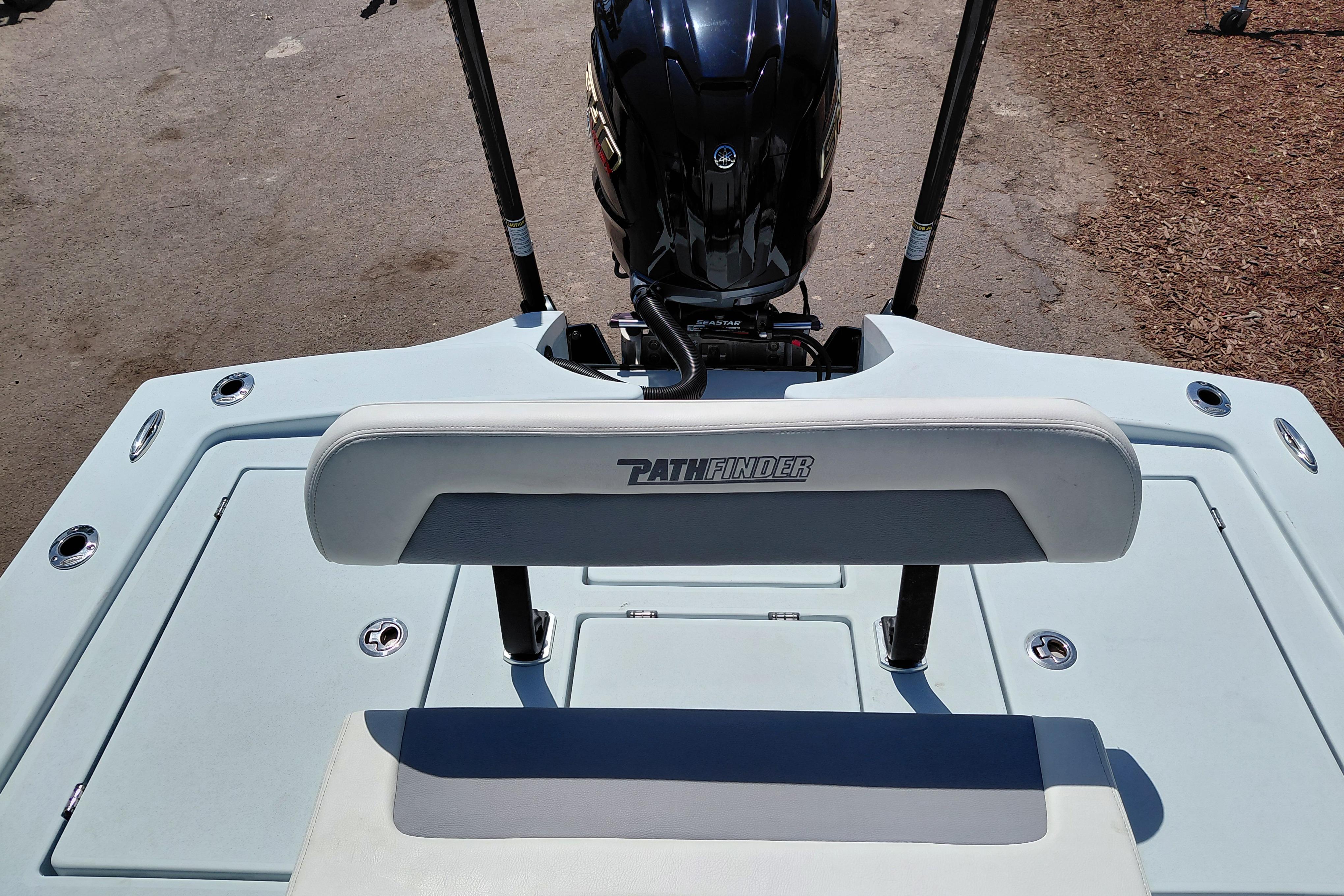 2022 Pathfinder 2300 HPS boat with Yamaha engine, rear view.